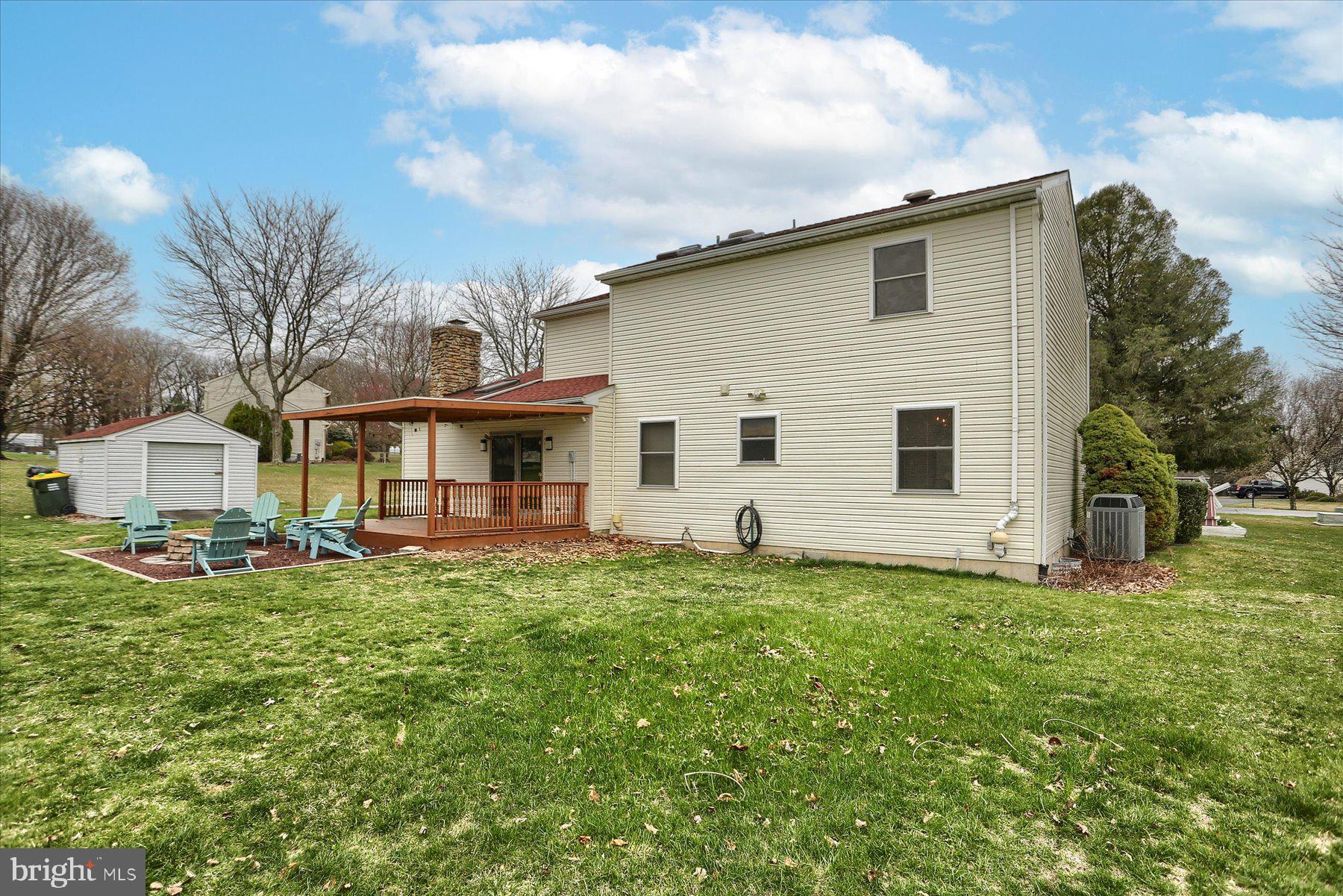 MOUNTAIN VIEW ESTATE - Residential