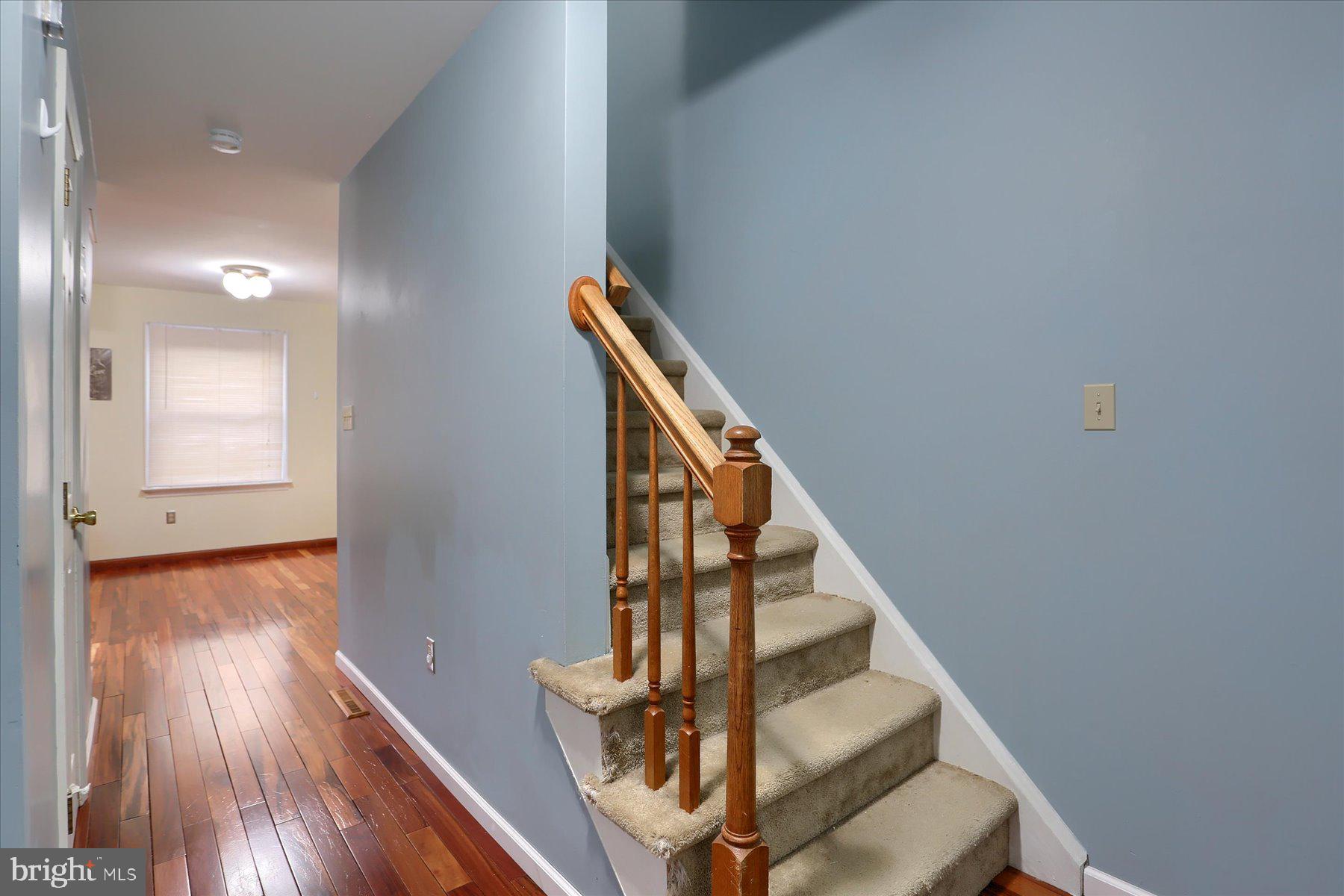 MOUNTAIN VIEW ESTATE - Residential