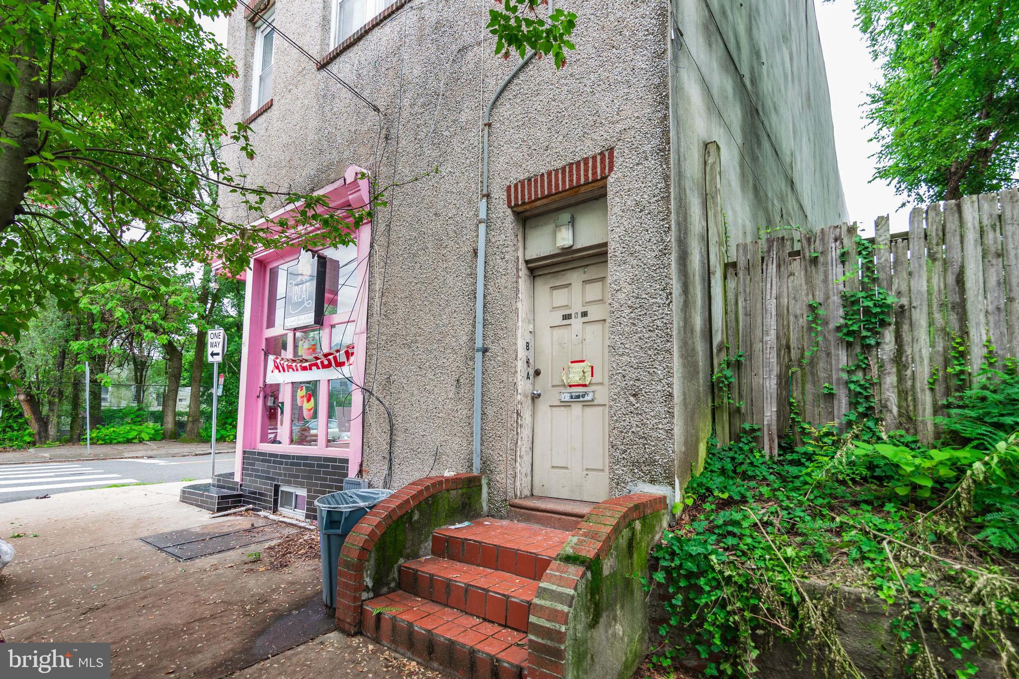 CENTER CITY - Residential Lease