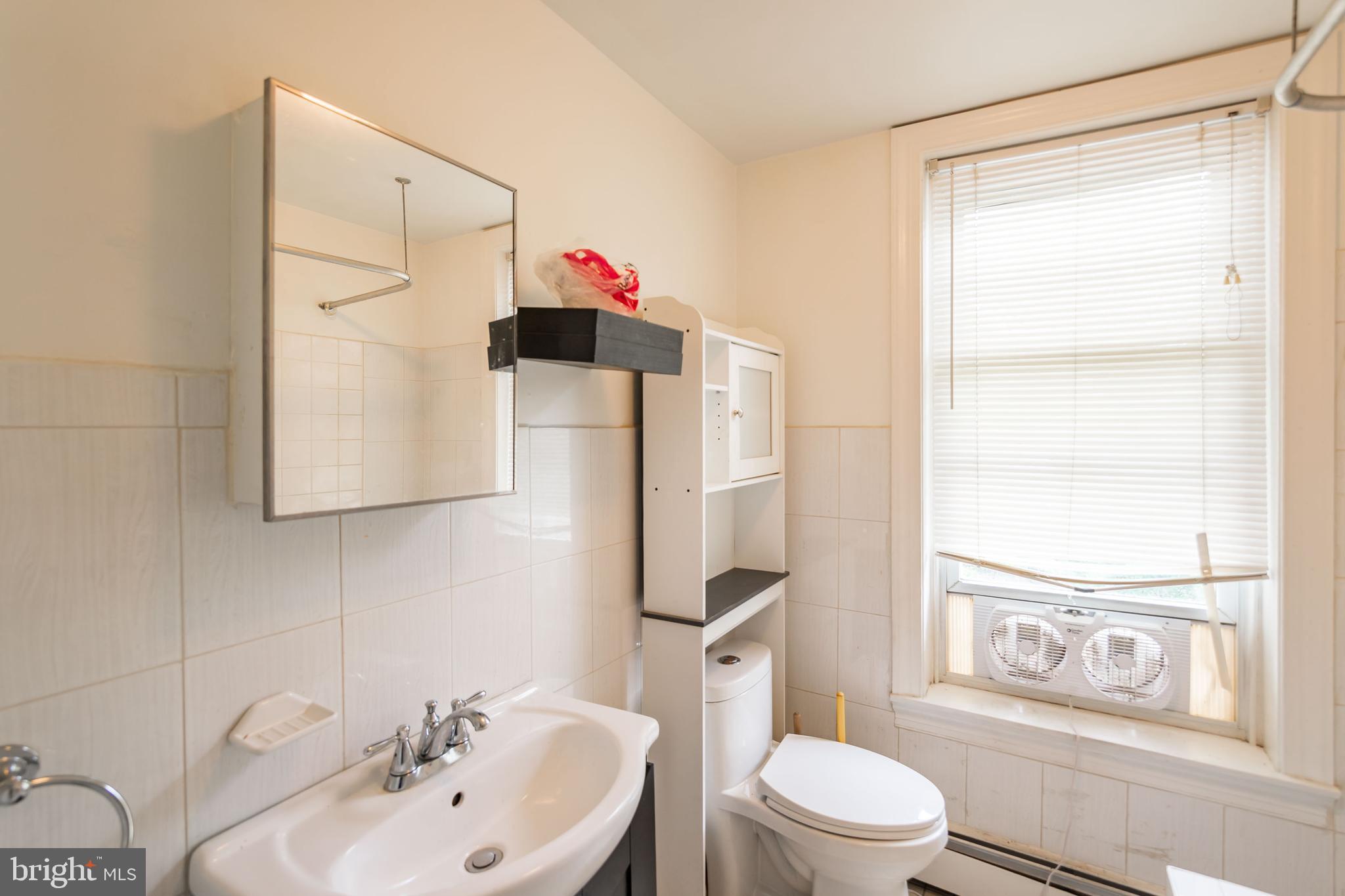 CENTER CITY - Residential Lease