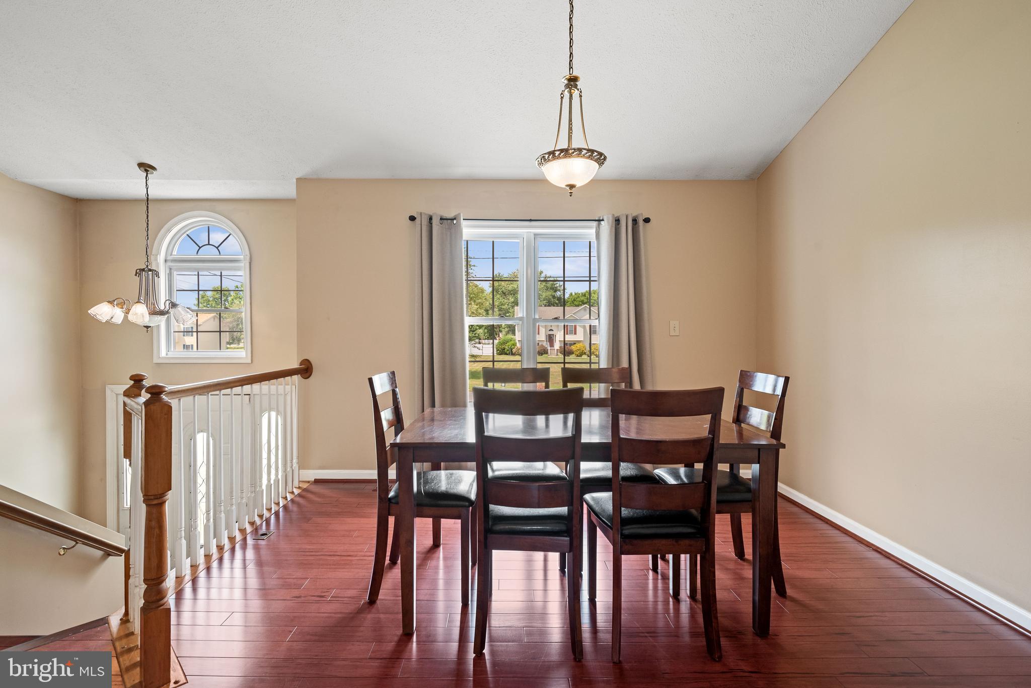 ELIZABETH STATION - Residential