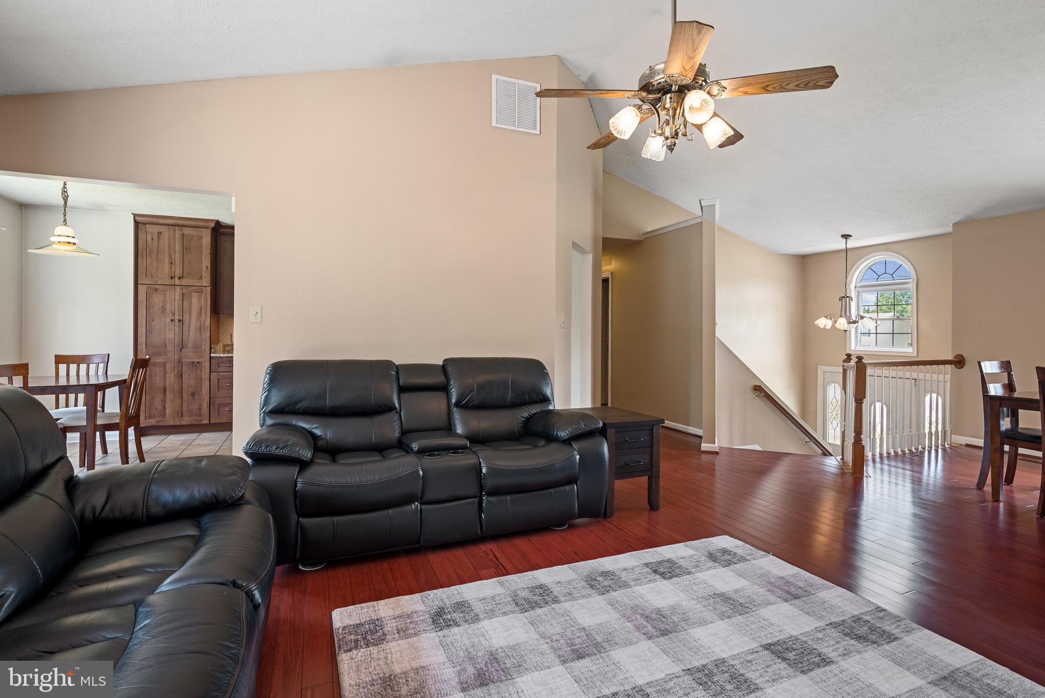 ELIZABETH STATION - Residential