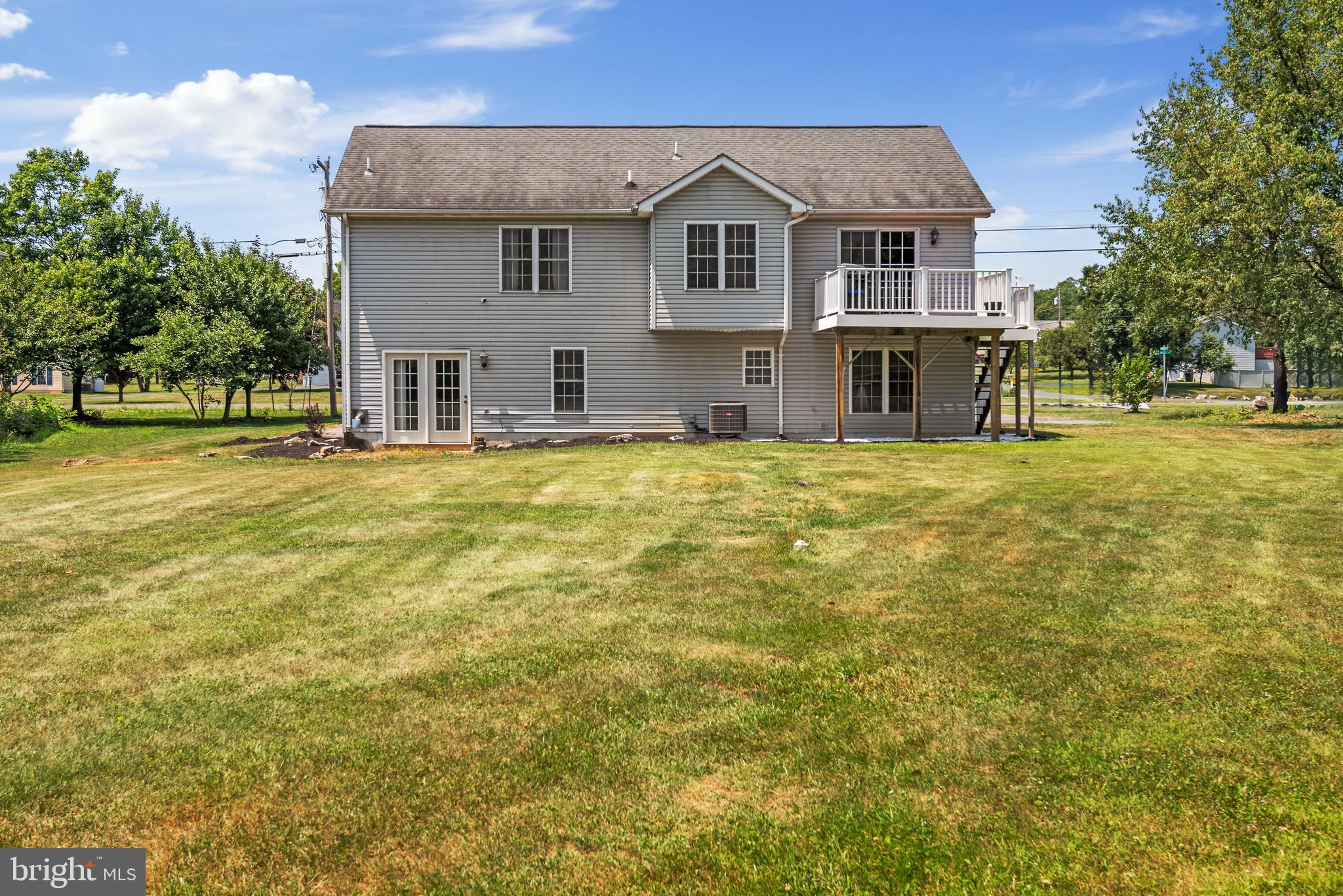 ELIZABETH STATION - Residential