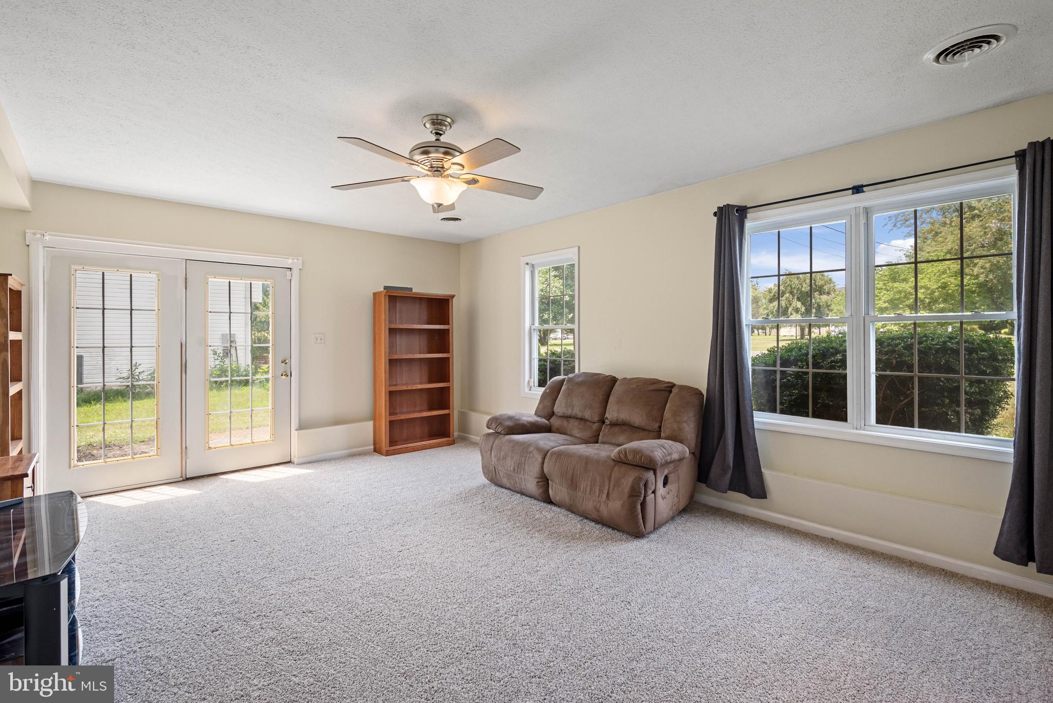 ELIZABETH STATION - Residential