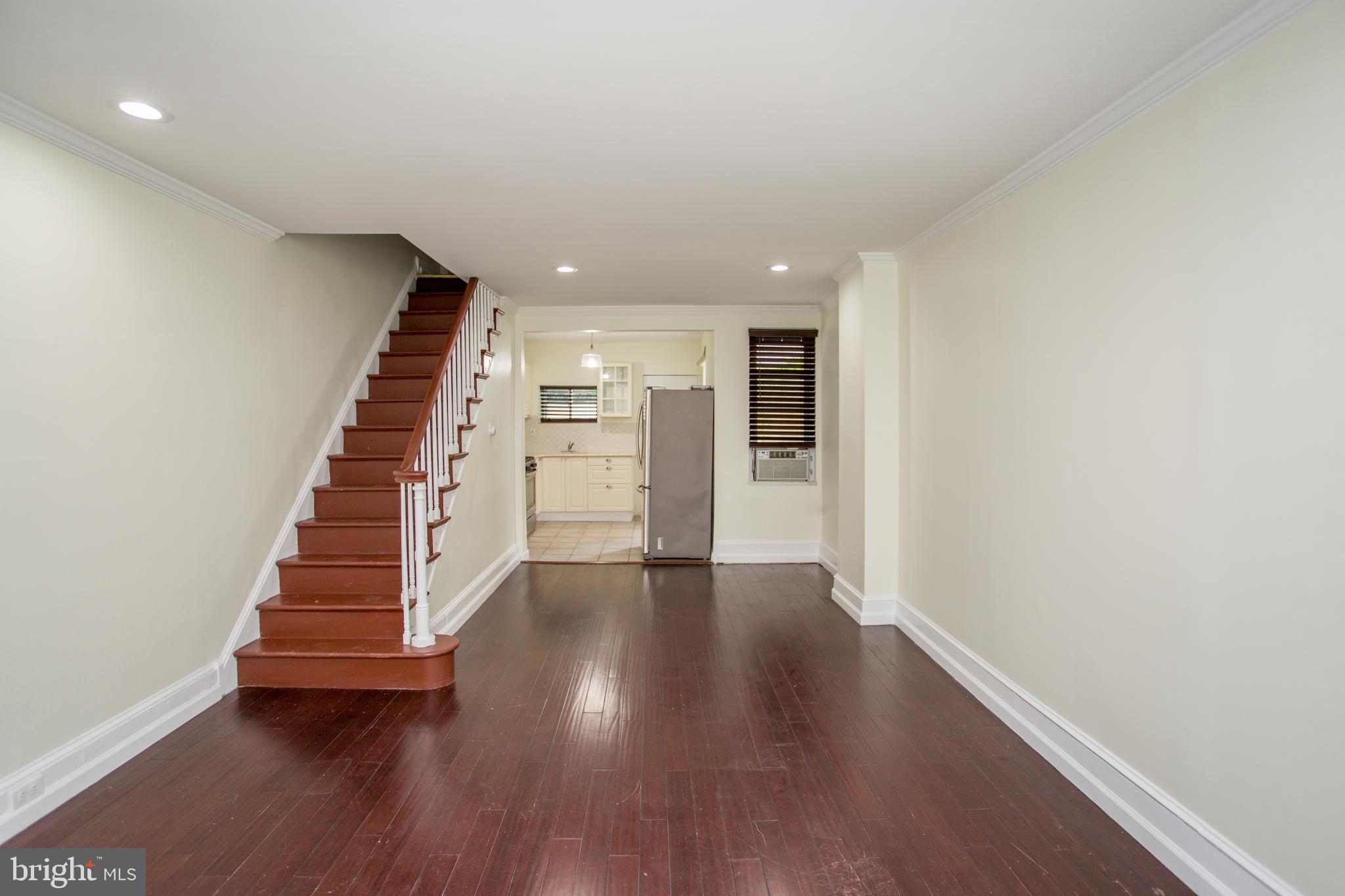 POINT BREEZE - Residential