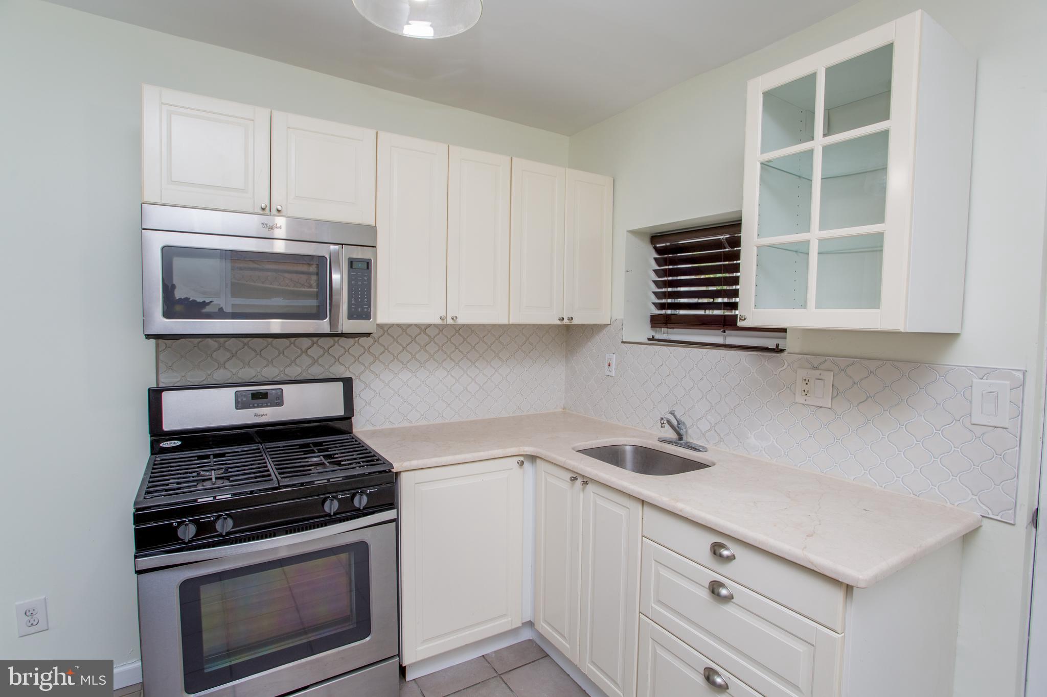 POINT BREEZE - Residential