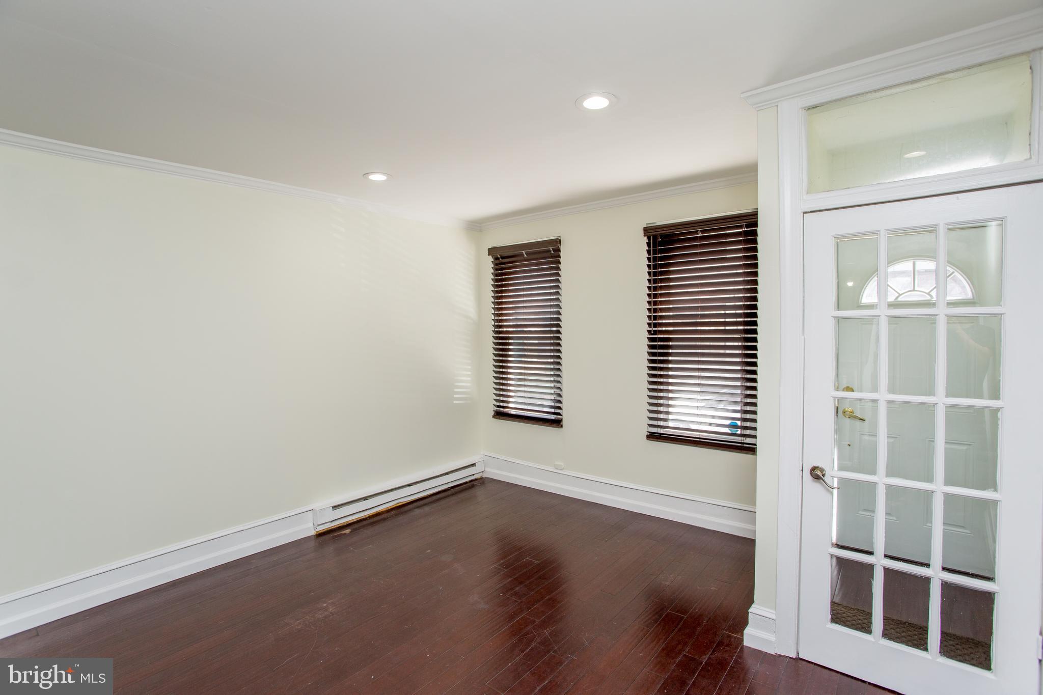 POINT BREEZE - Residential