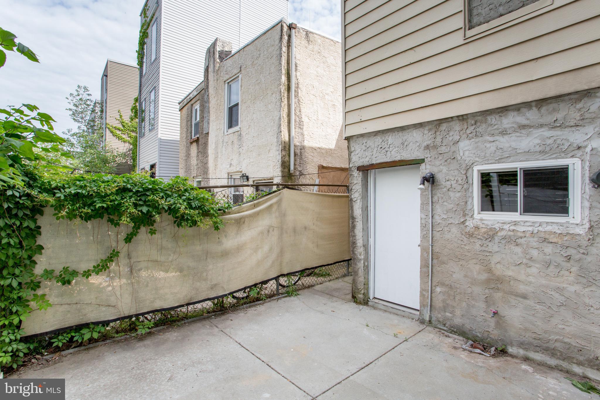 POINT BREEZE - Residential