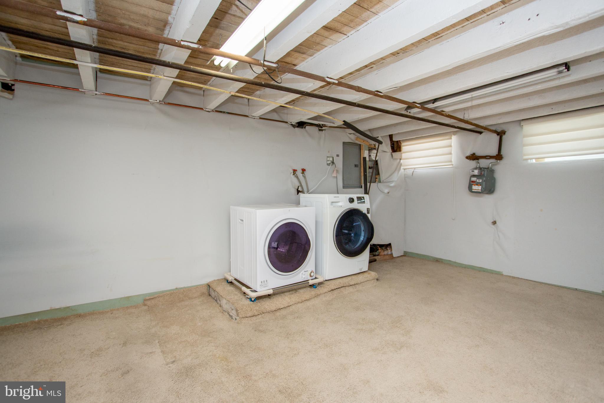 POINT BREEZE - Residential