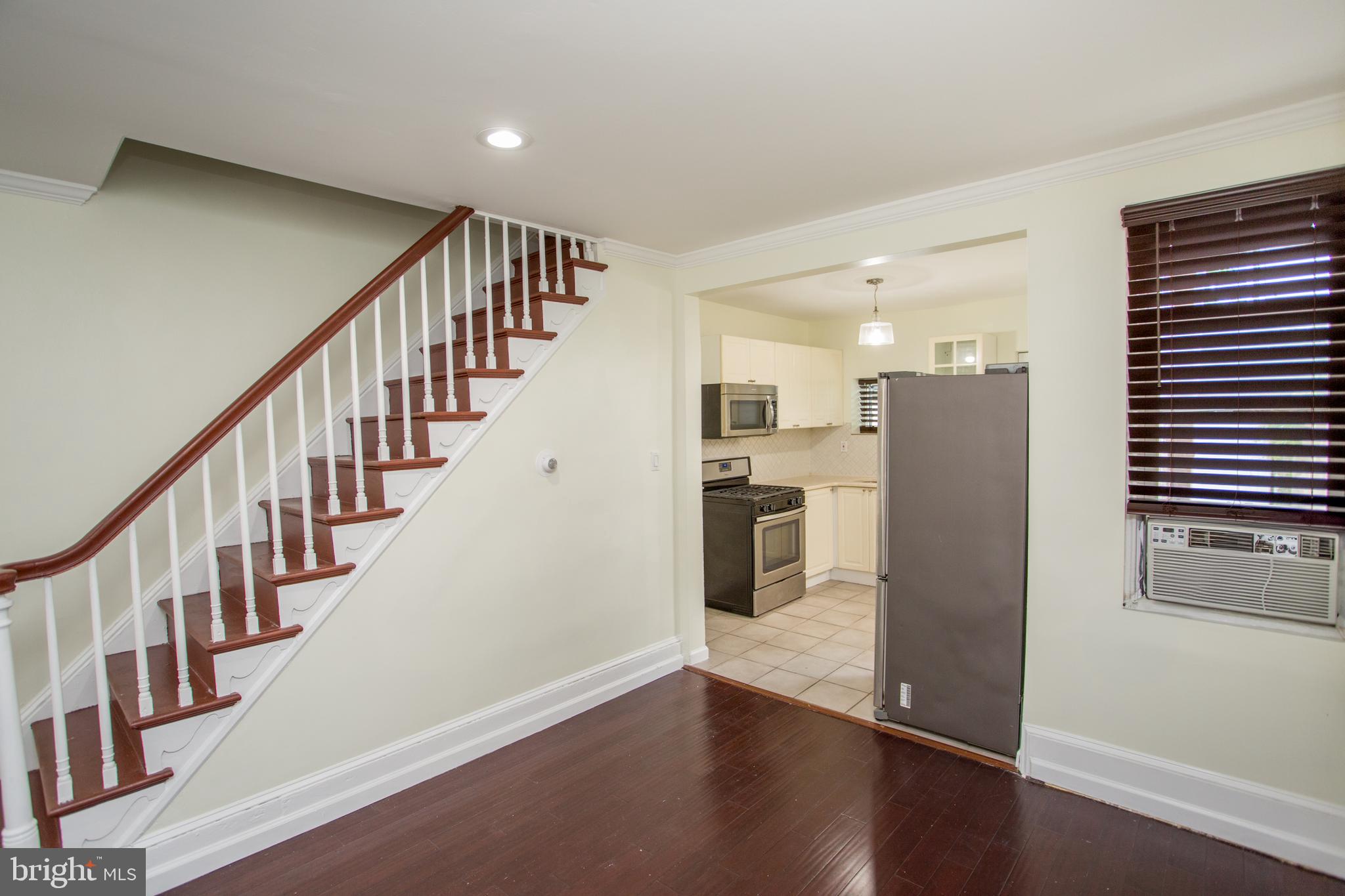 POINT BREEZE - Residential