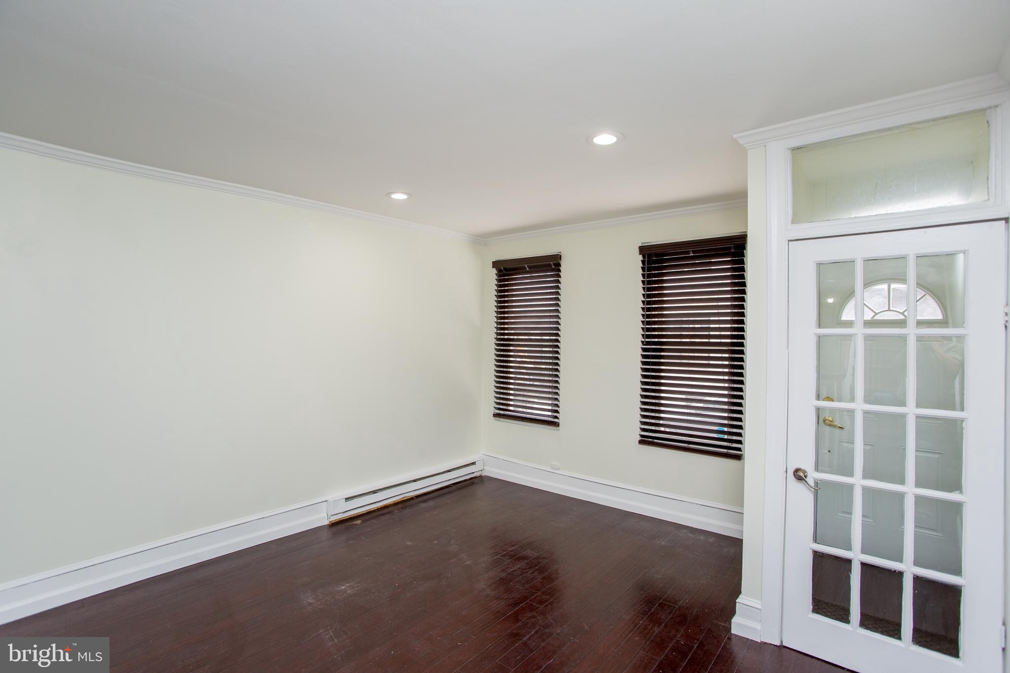 POINT BREEZE - Residential