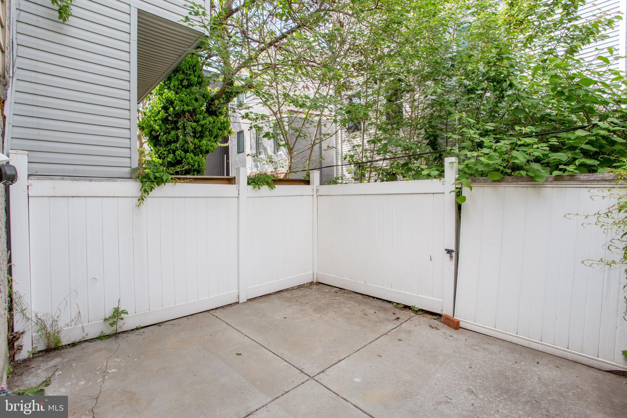 POINT BREEZE - Residential