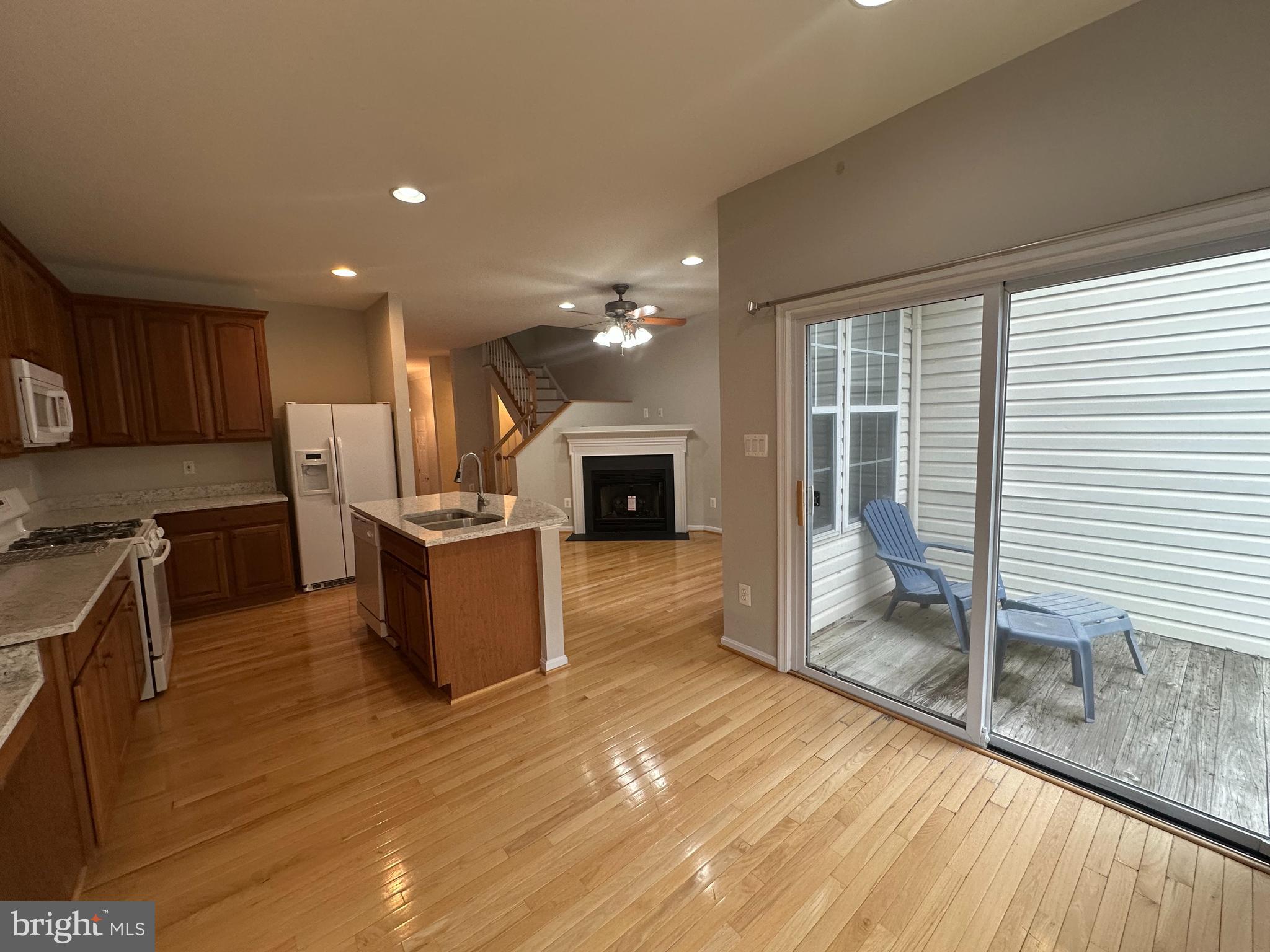 BROADLANDS - Residential Lease