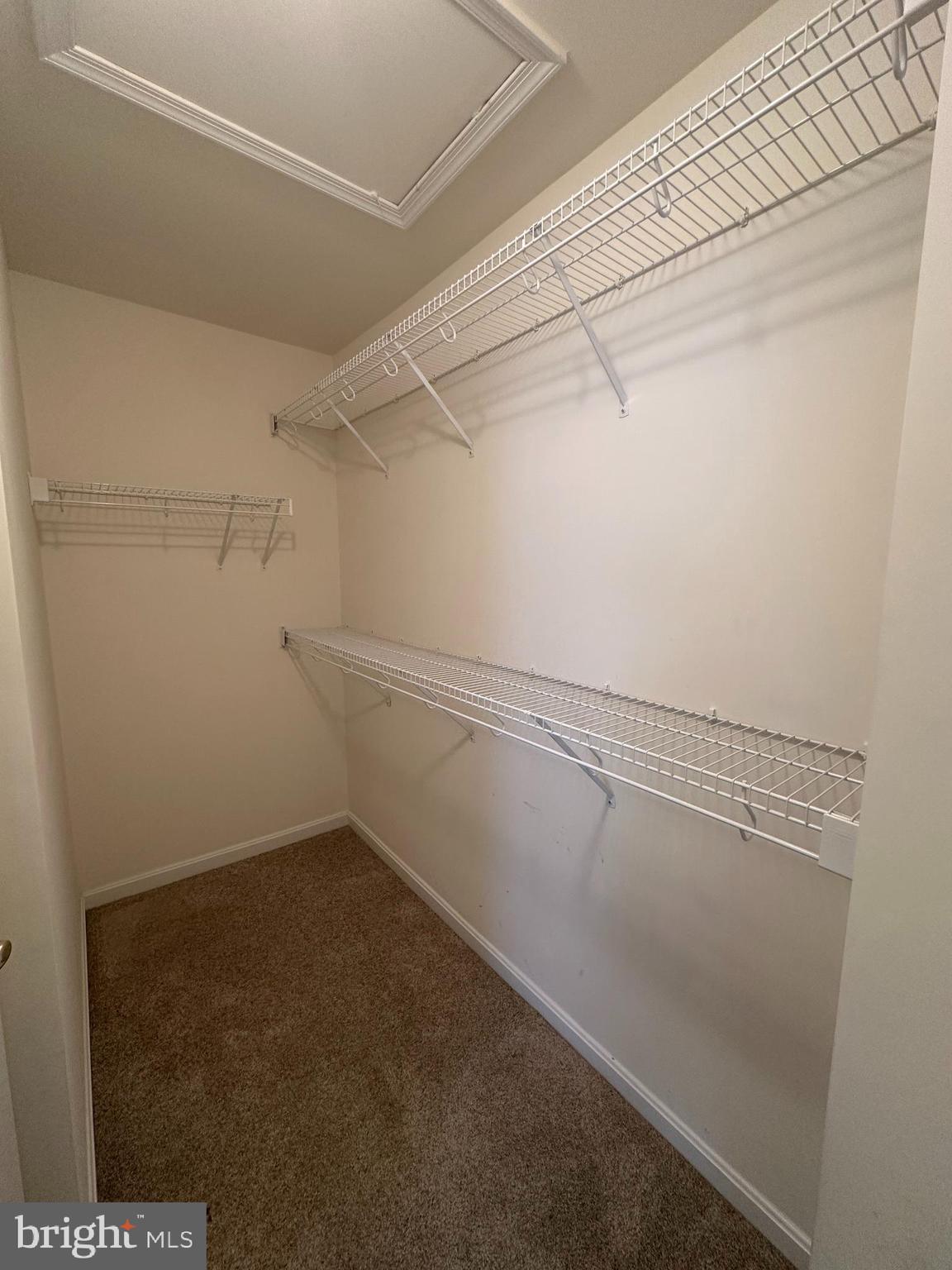 BROADLANDS - Residential Lease