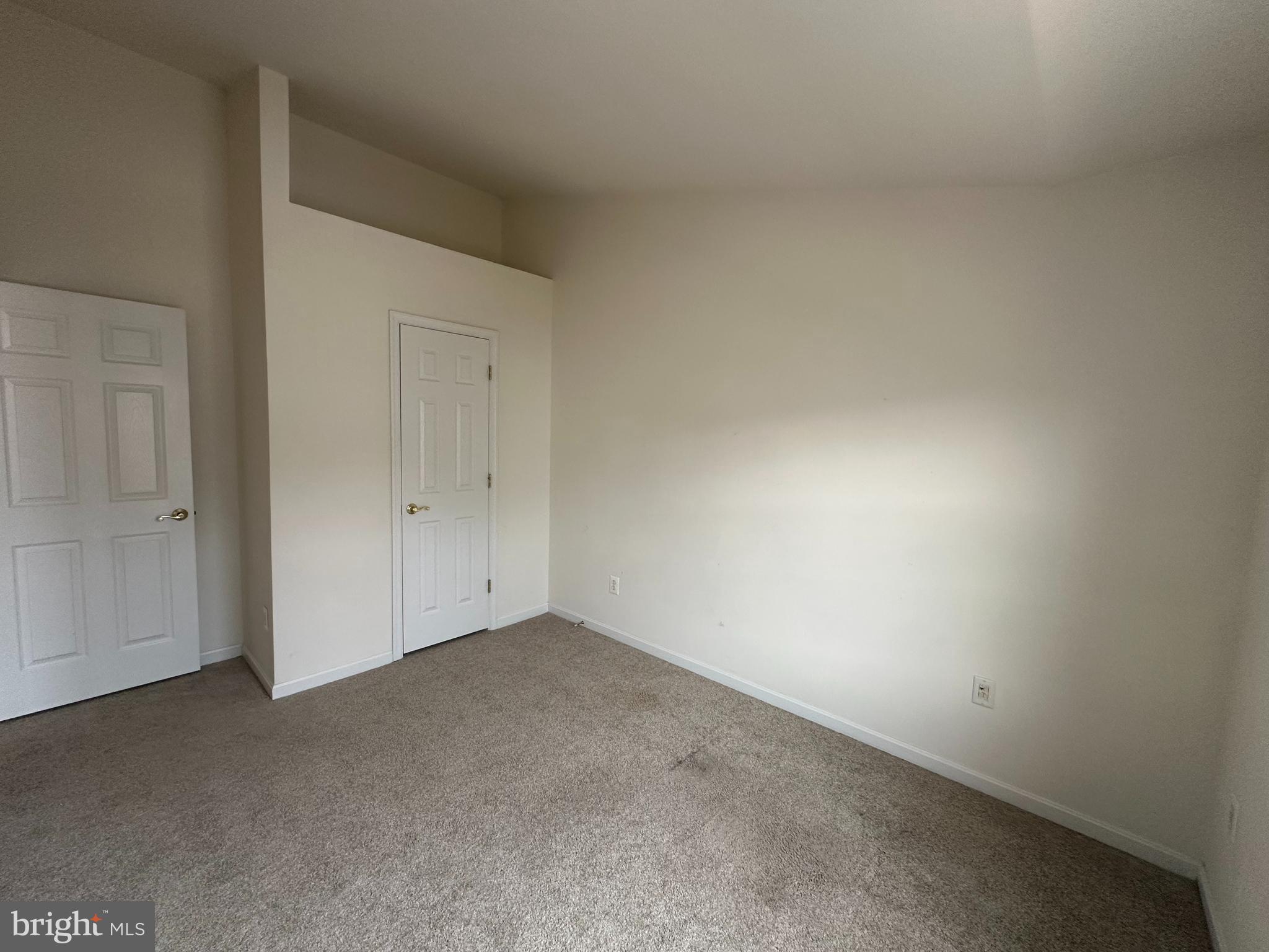 BROADLANDS - Residential Lease