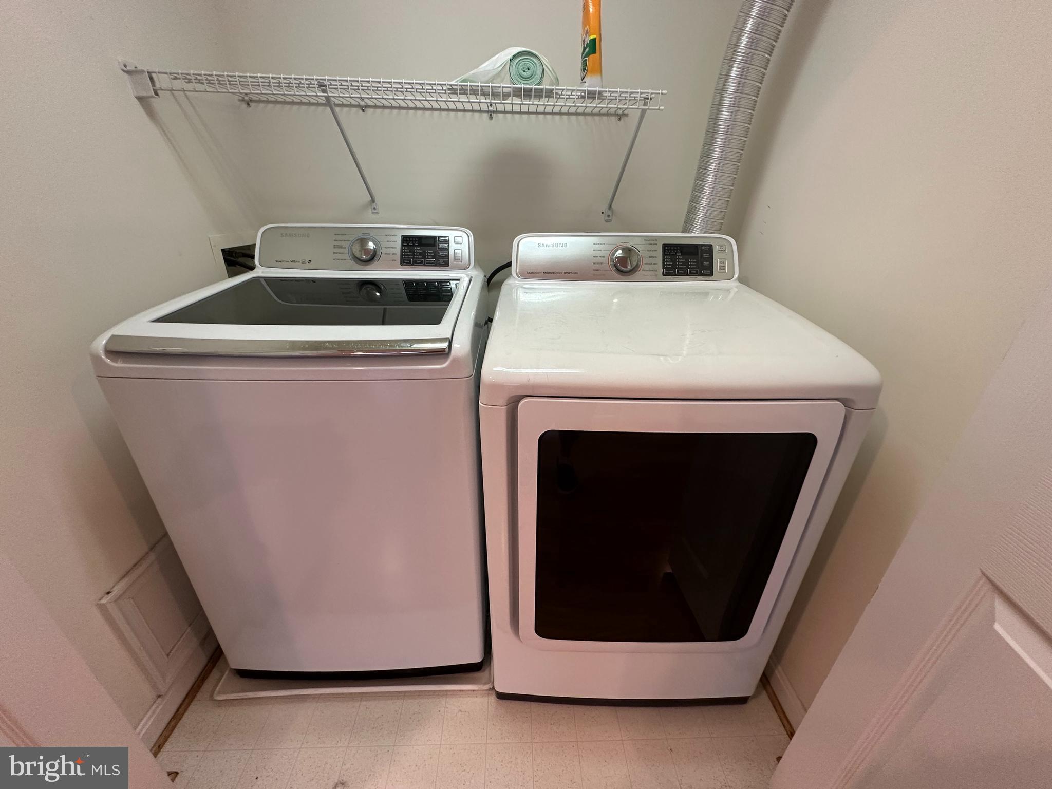 BROADLANDS - Residential Lease