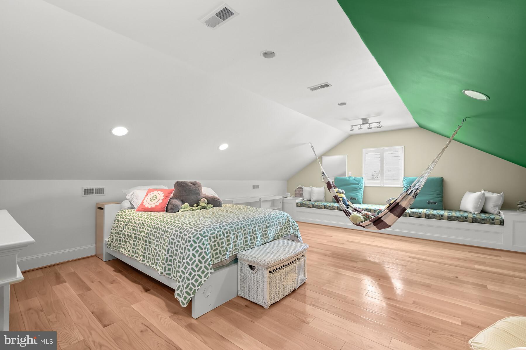 KENWOOD - Residential