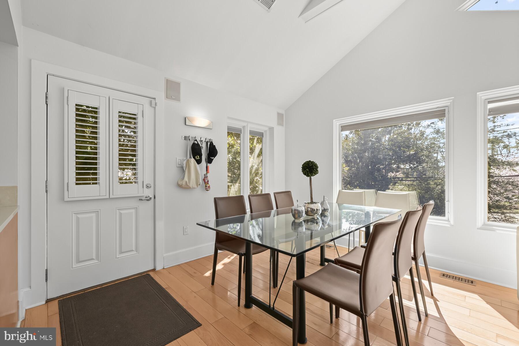 KENWOOD - Residential