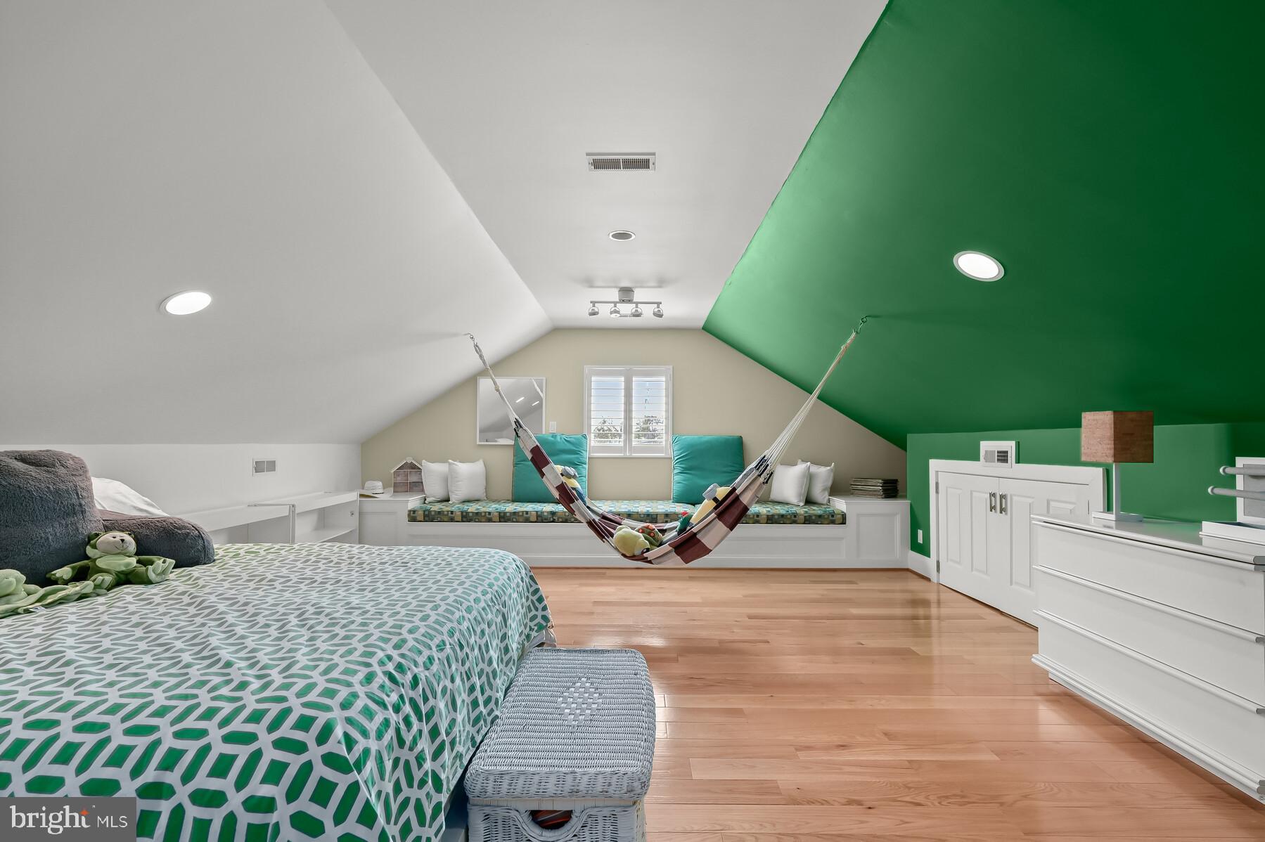 KENWOOD - Residential