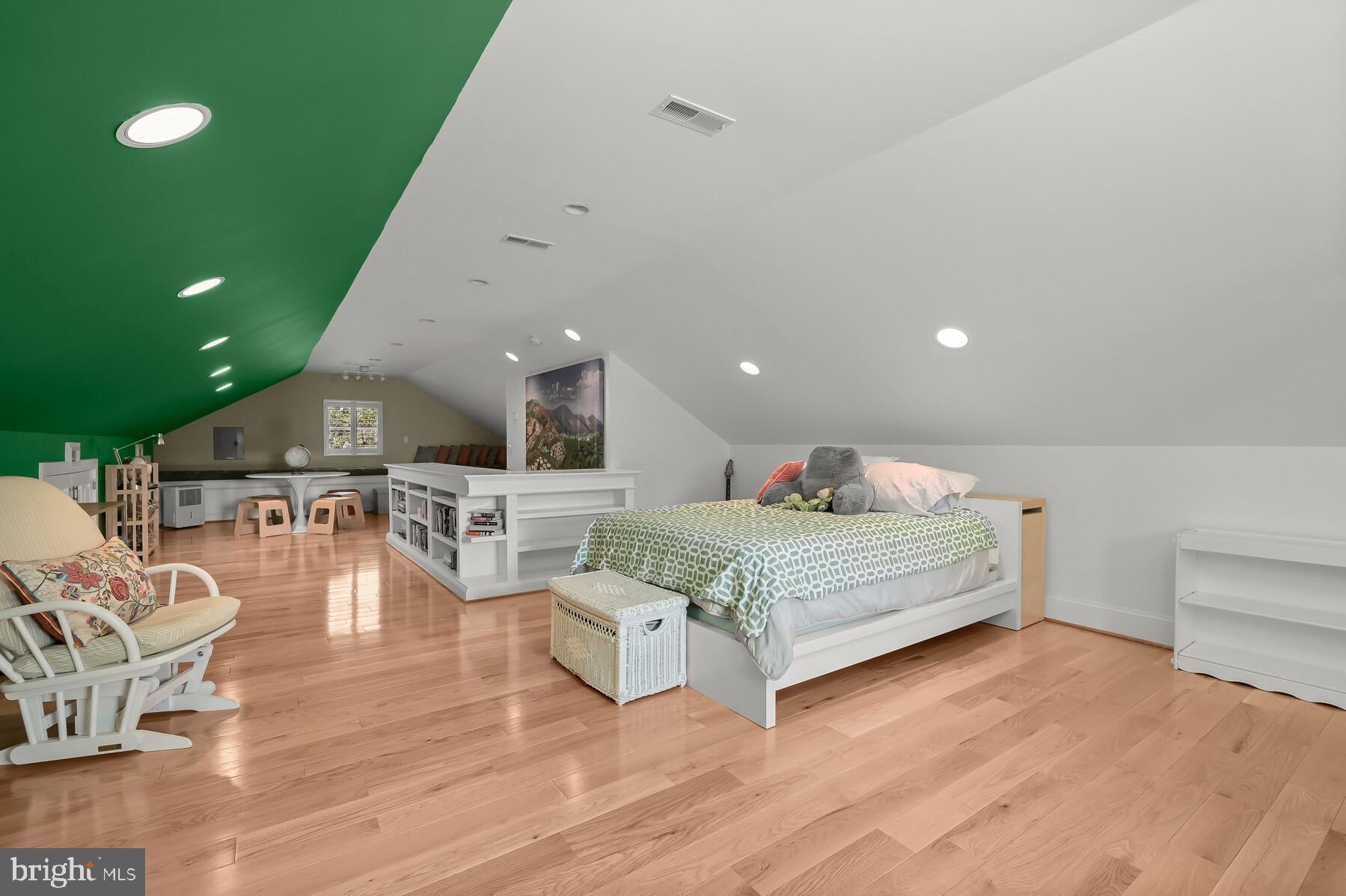 KENWOOD - Residential