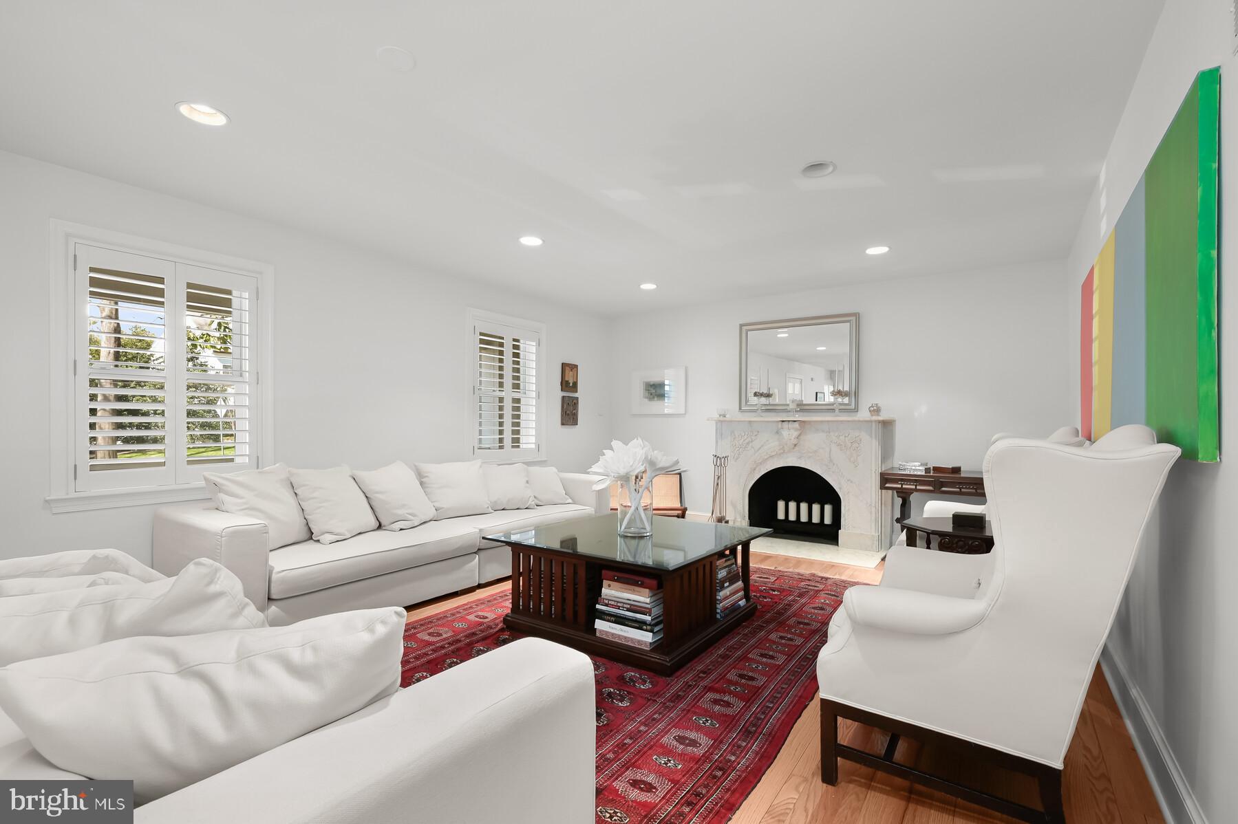 KENWOOD - Residential