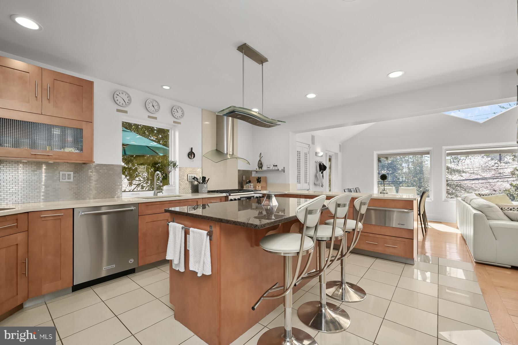 KENWOOD - Residential