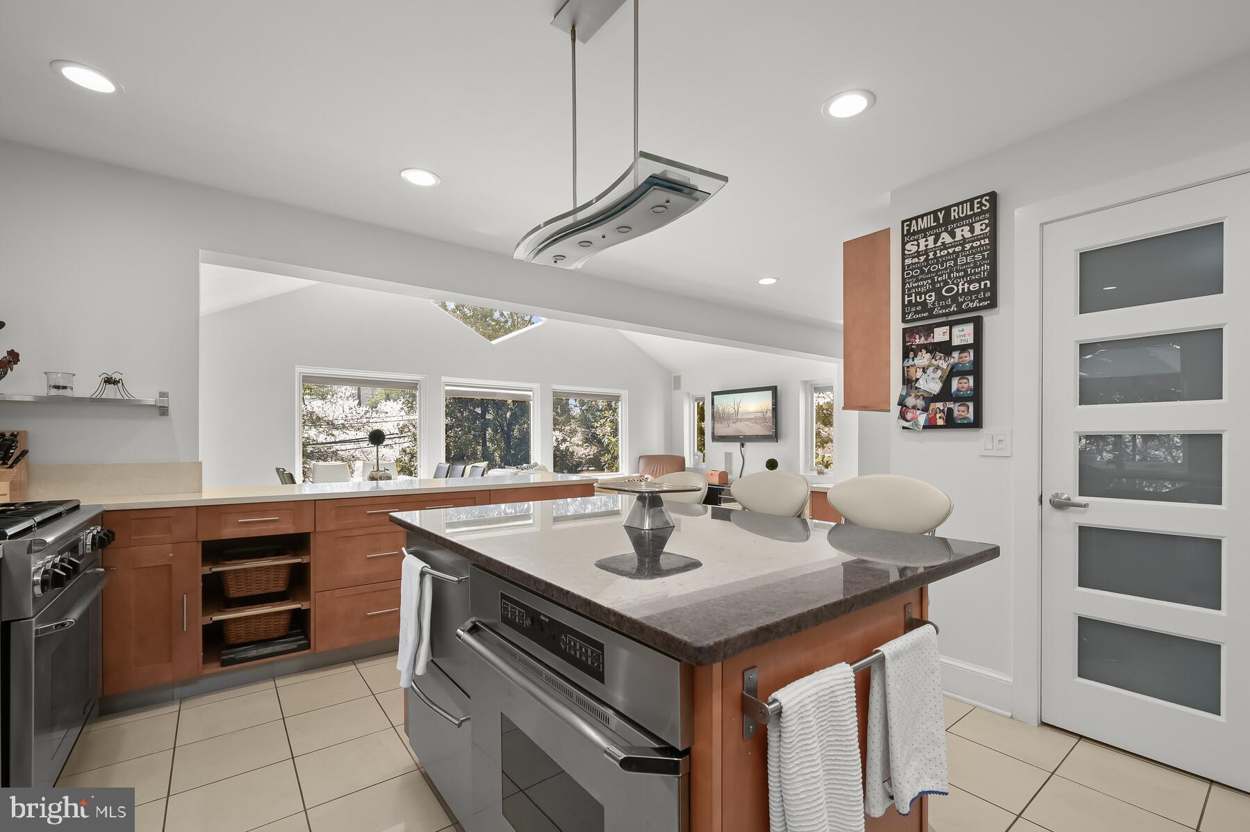 KENWOOD - Residential