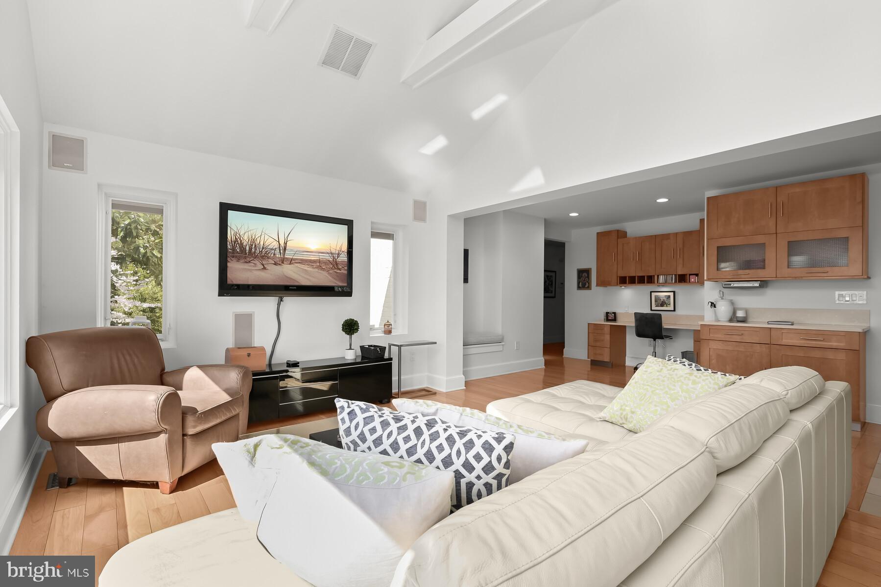 KENWOOD - Residential