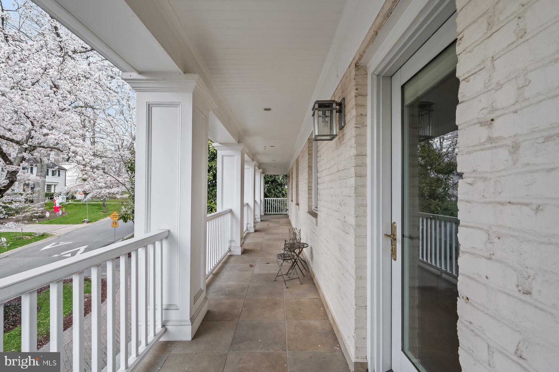 KENWOOD - Residential