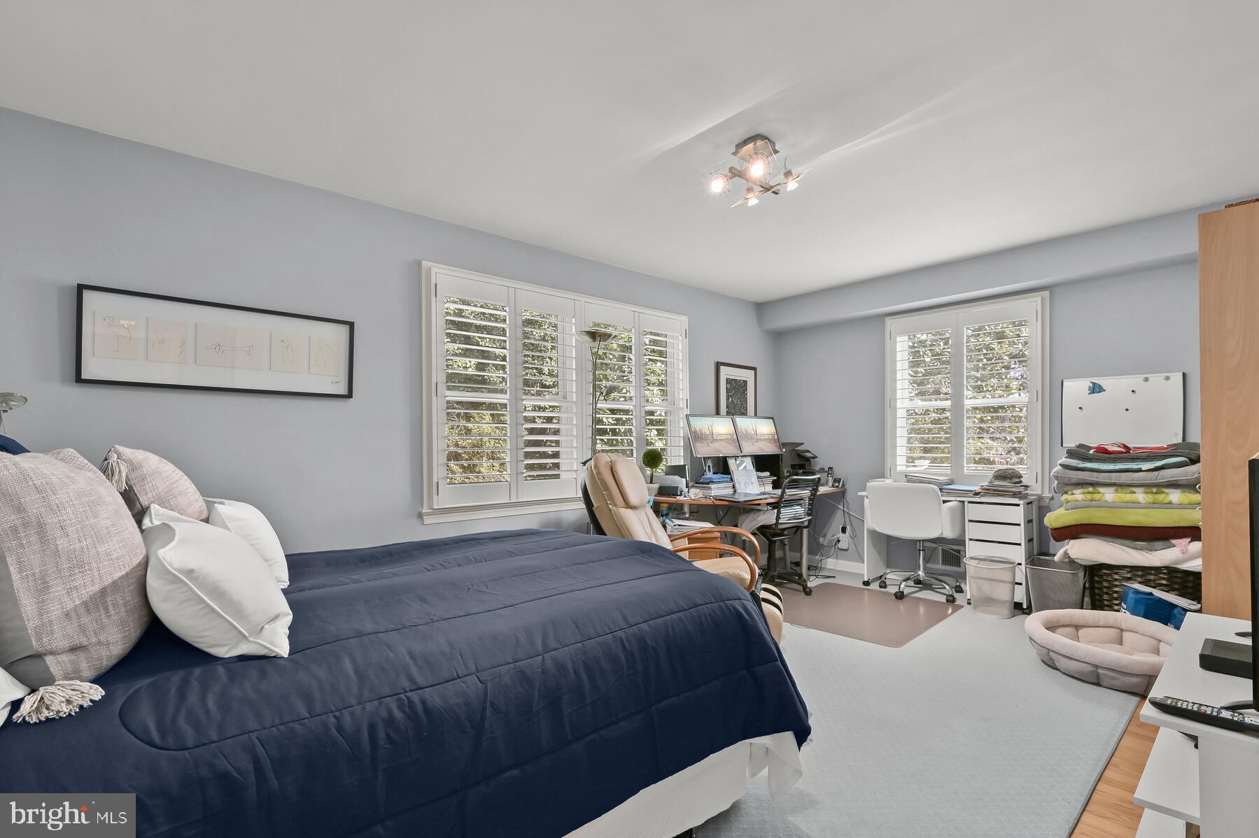 KENWOOD - Residential