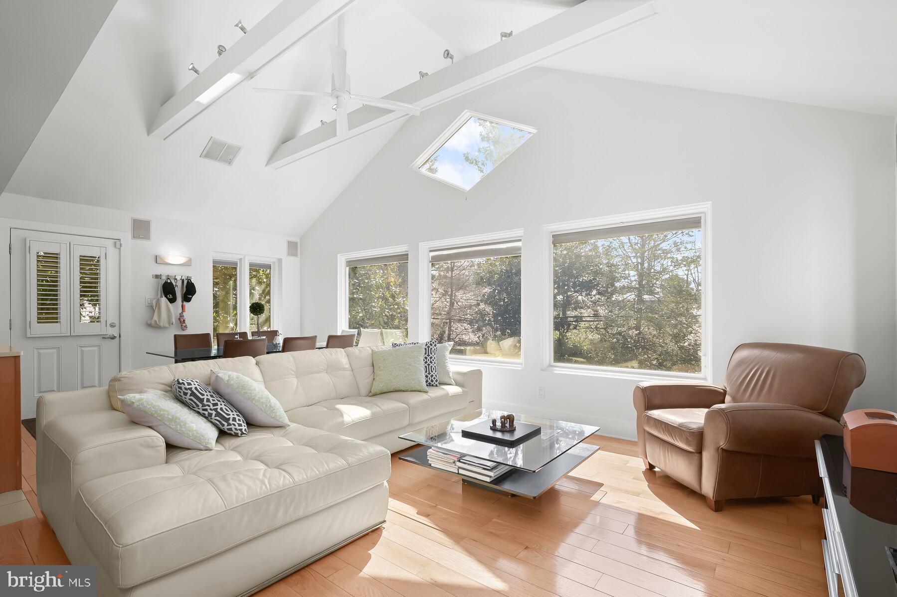 KENWOOD - Residential