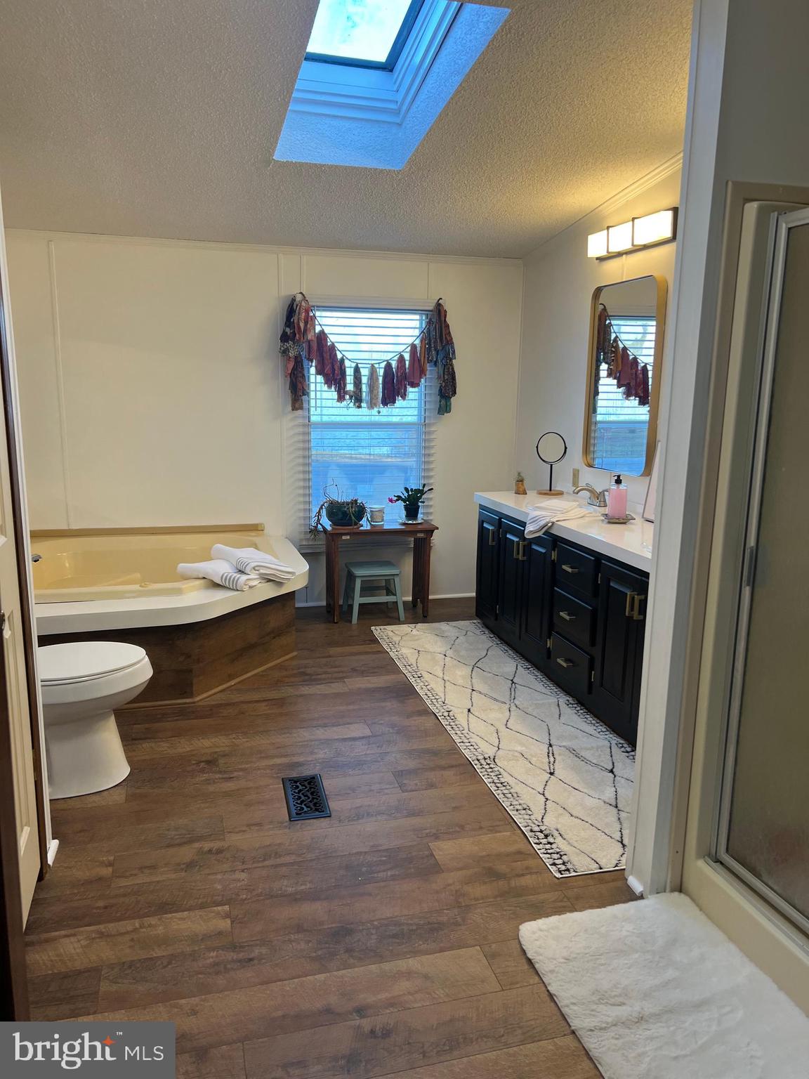 HEBRON WOODS - Residential