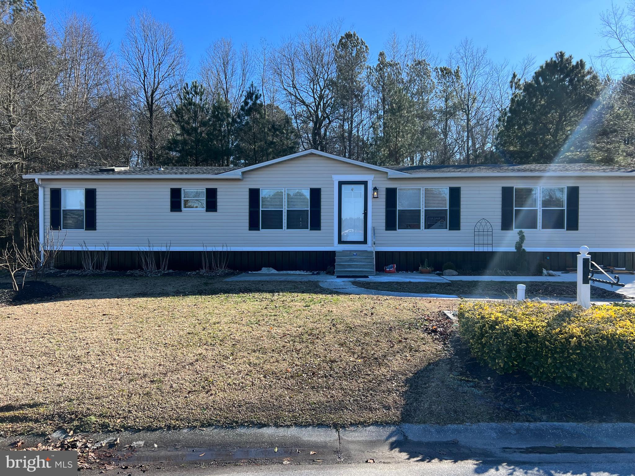 HEBRON WOODS - Residential