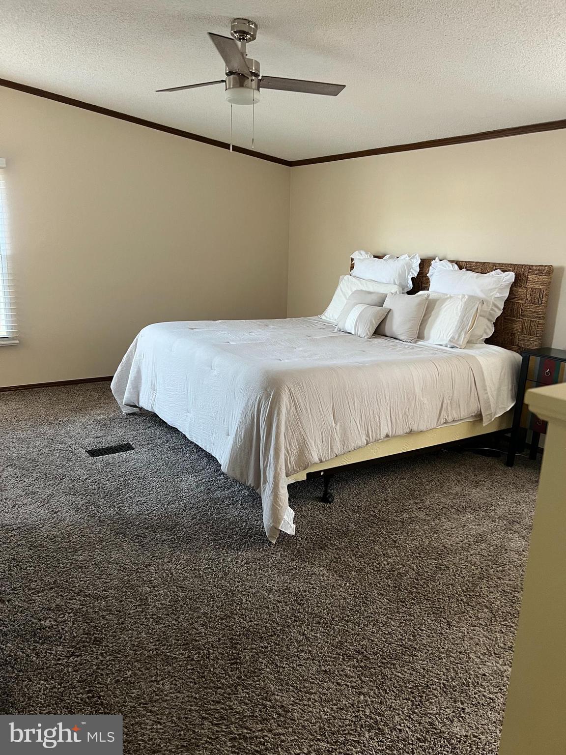 HEBRON WOODS - Residential