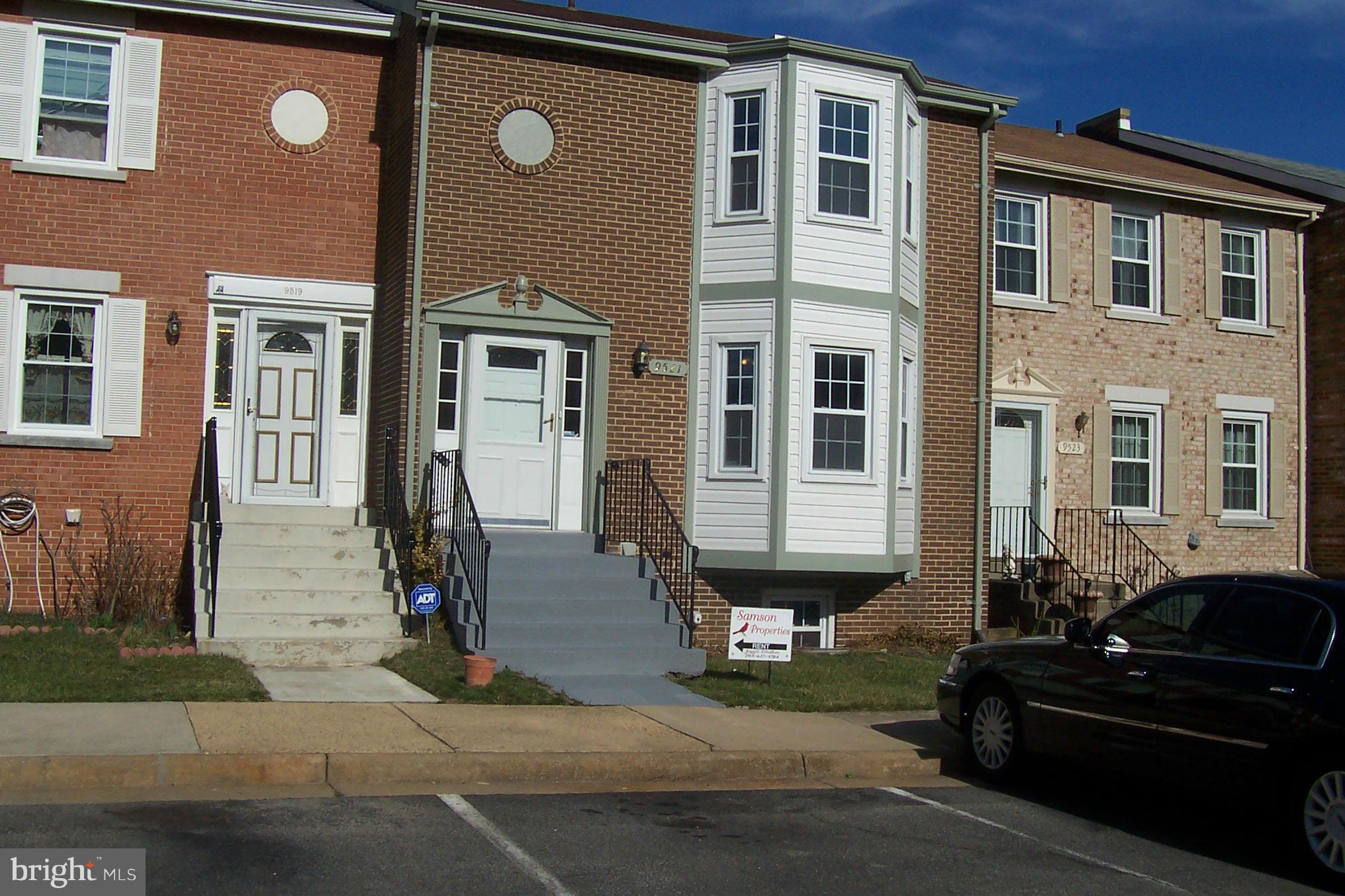 WILLIAMSBURG SQUARE - Residential Lease