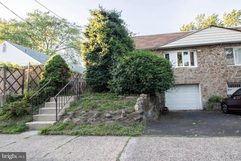 Townhouse For Sale - 217 W 65th Avenue<br/> PHILADELPHIA, PA 19126