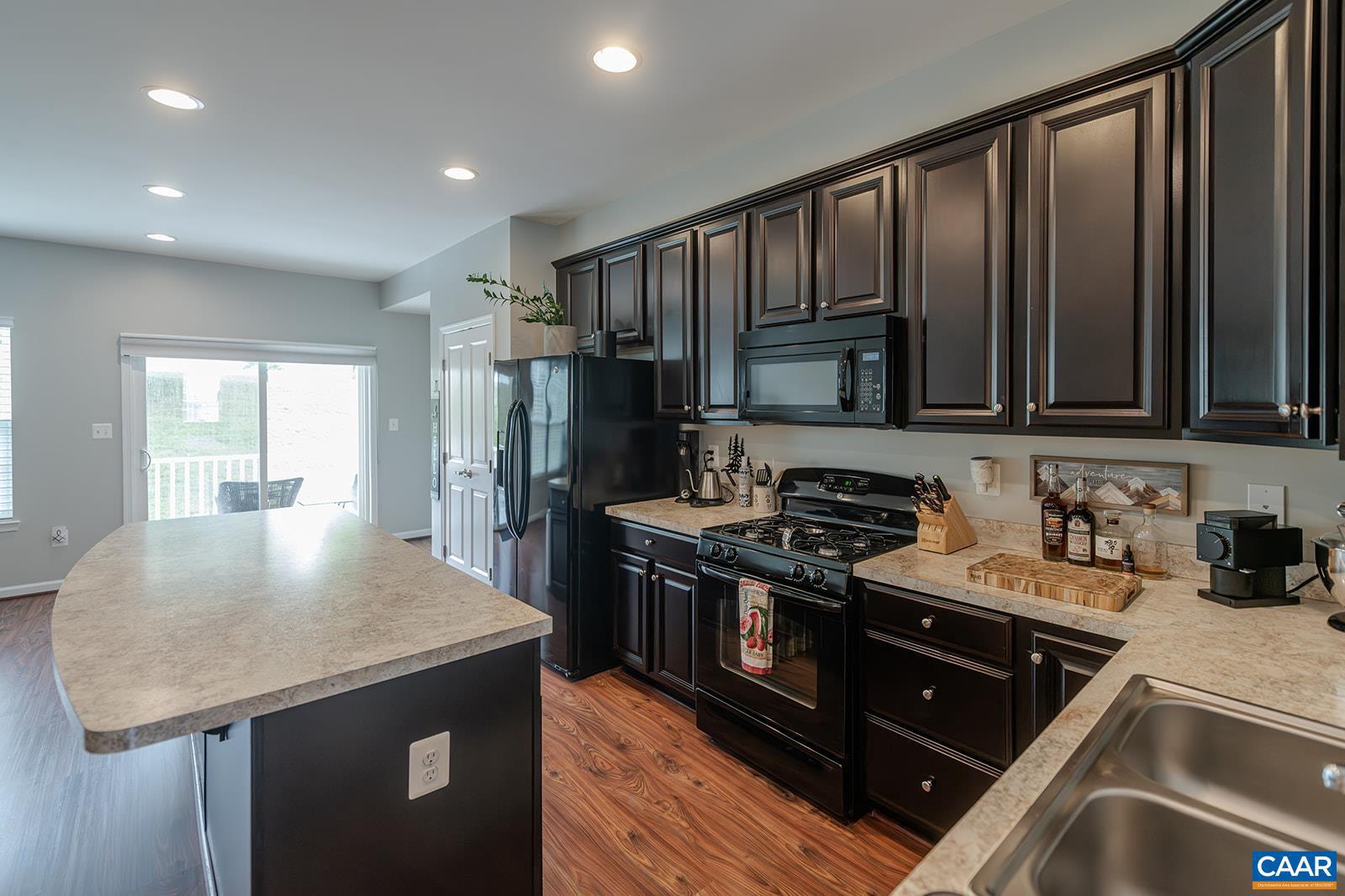 PAVILIONS AT PANTOPS - Residential