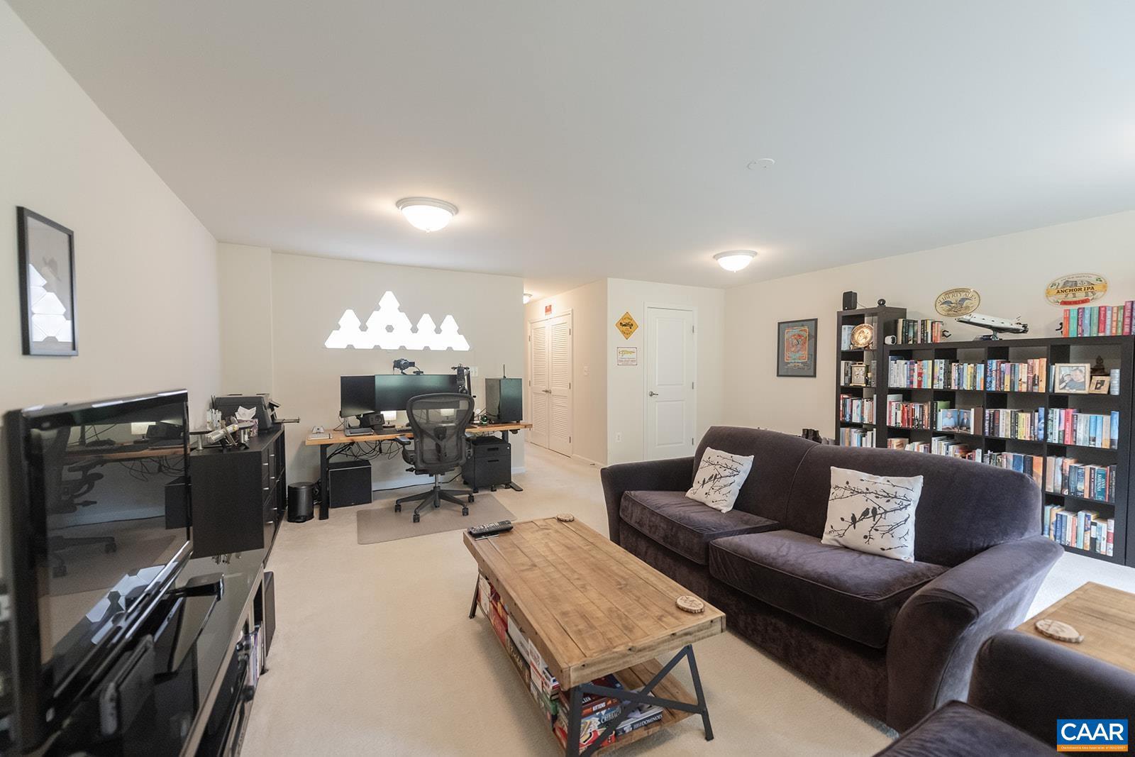 PAVILIONS AT PANTOPS - Residential