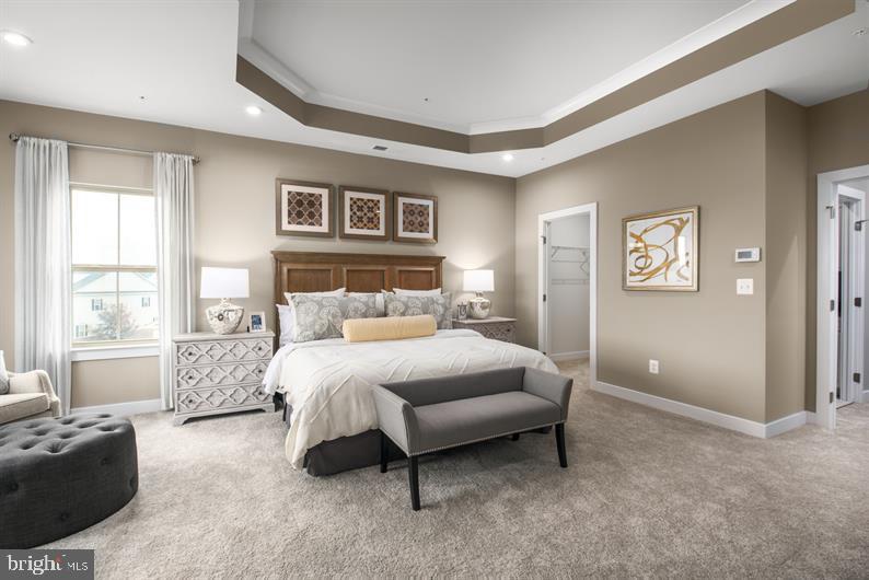 OAKDALE VILLAGE - Residential