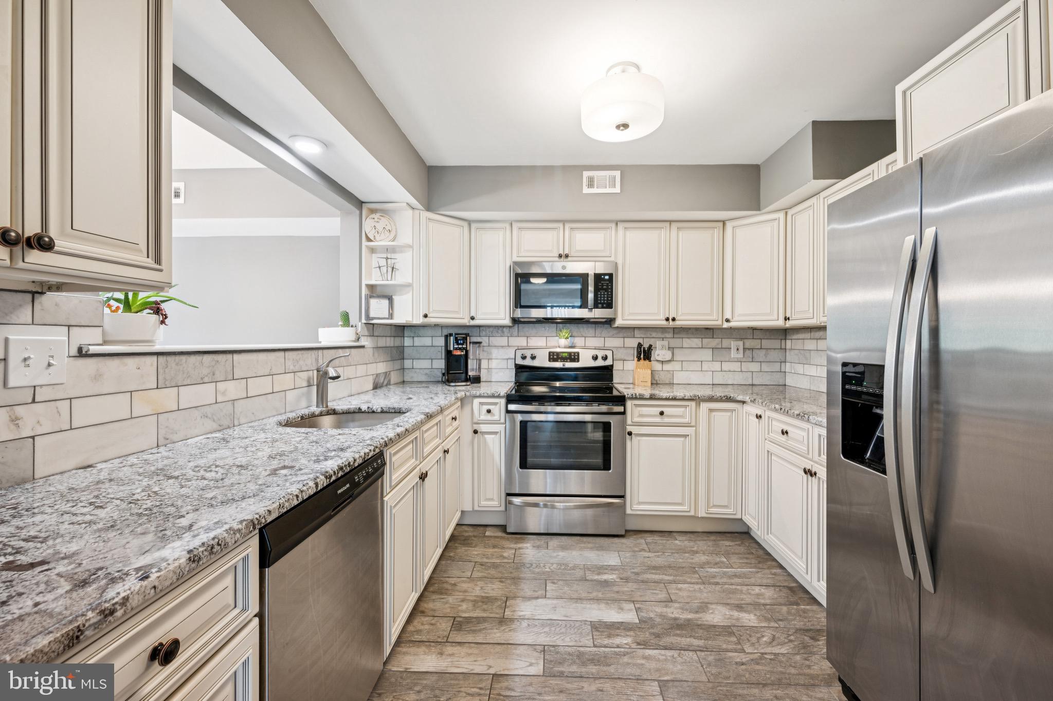 361 WOODLAKE