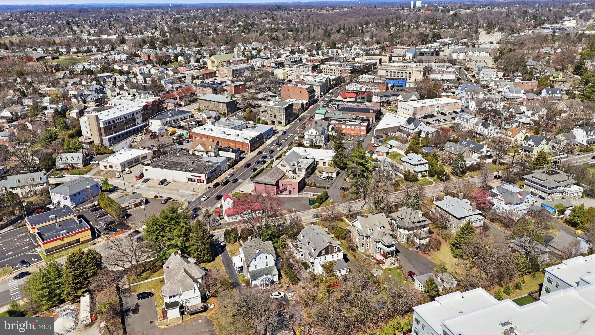 JENKINTOWN - Residential