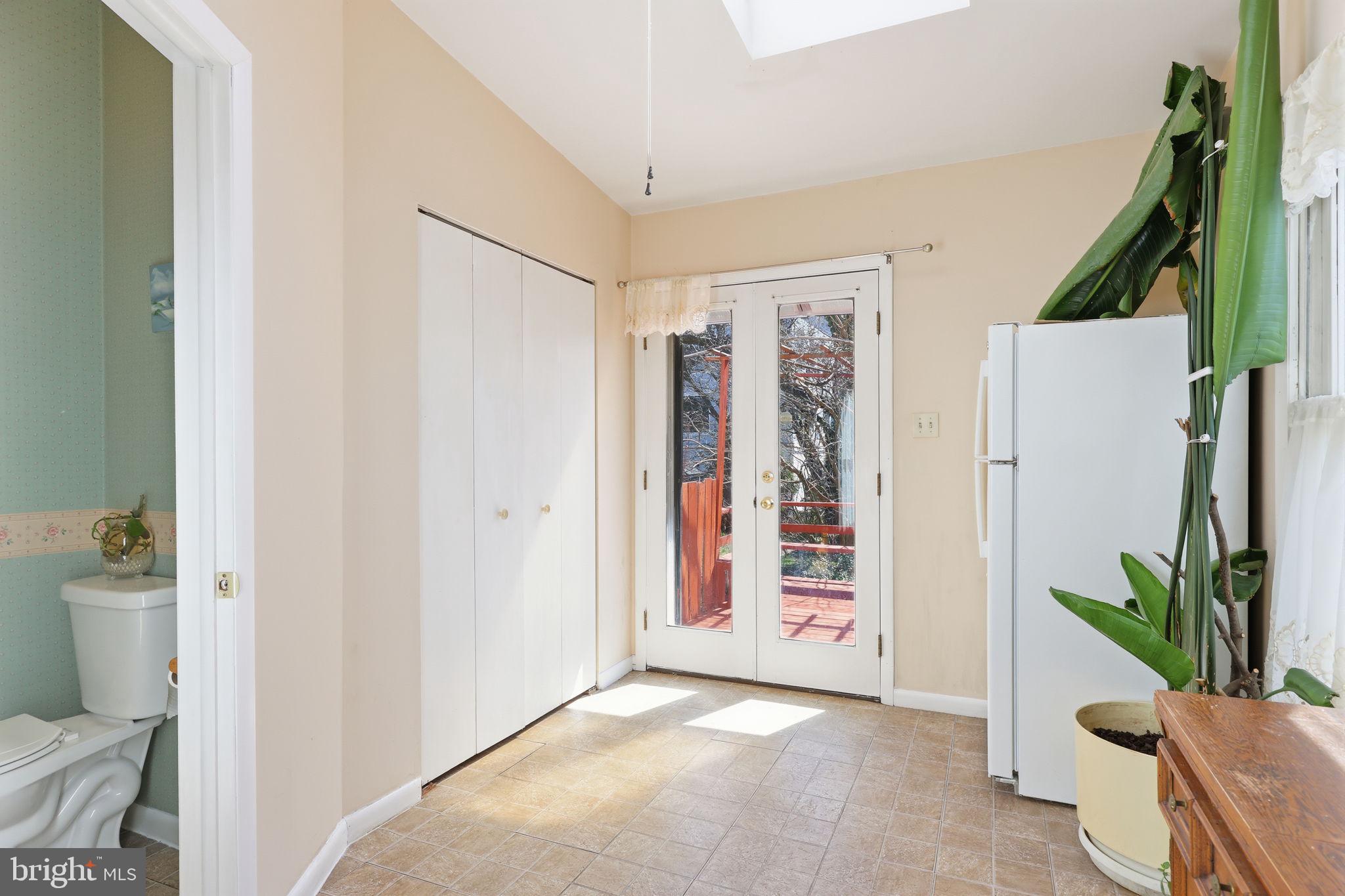 JENKINTOWN - Residential