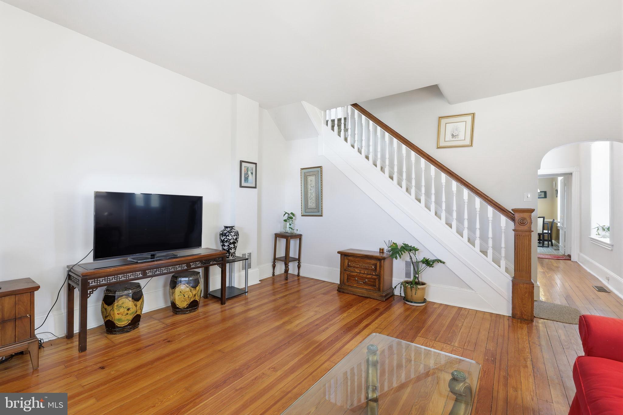 JENKINTOWN - Residential