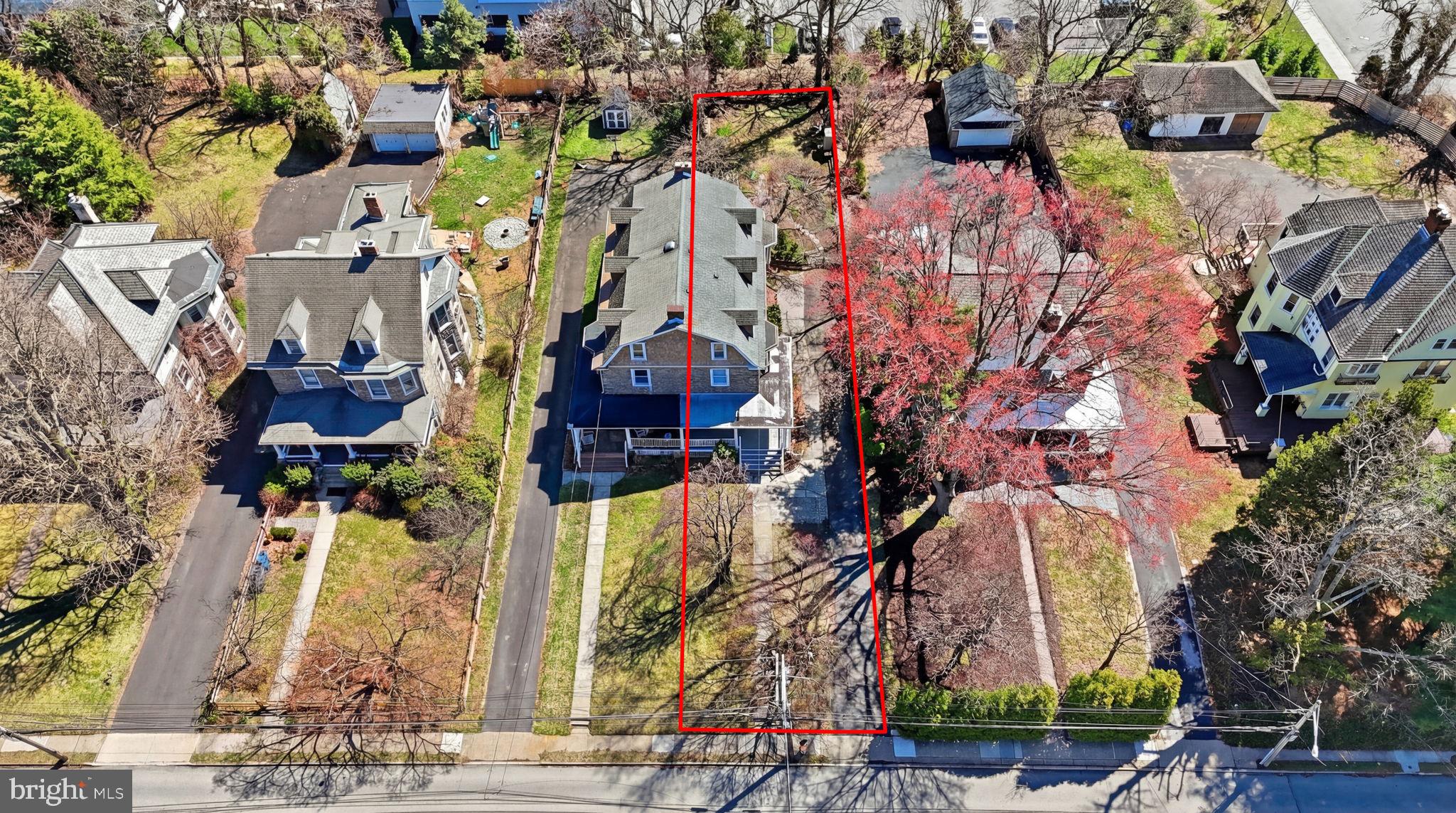 JENKINTOWN - Residential