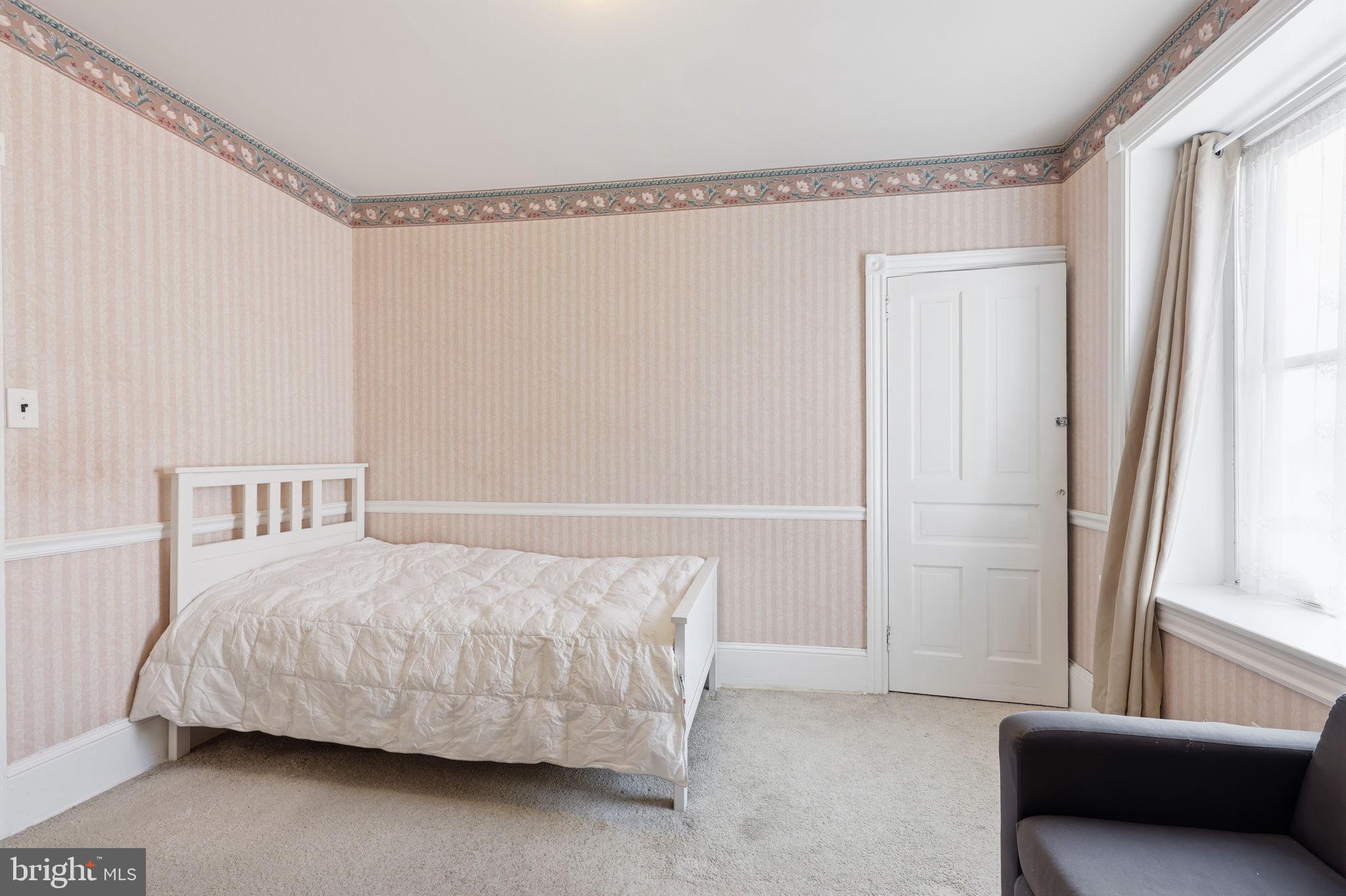 JENKINTOWN - Residential