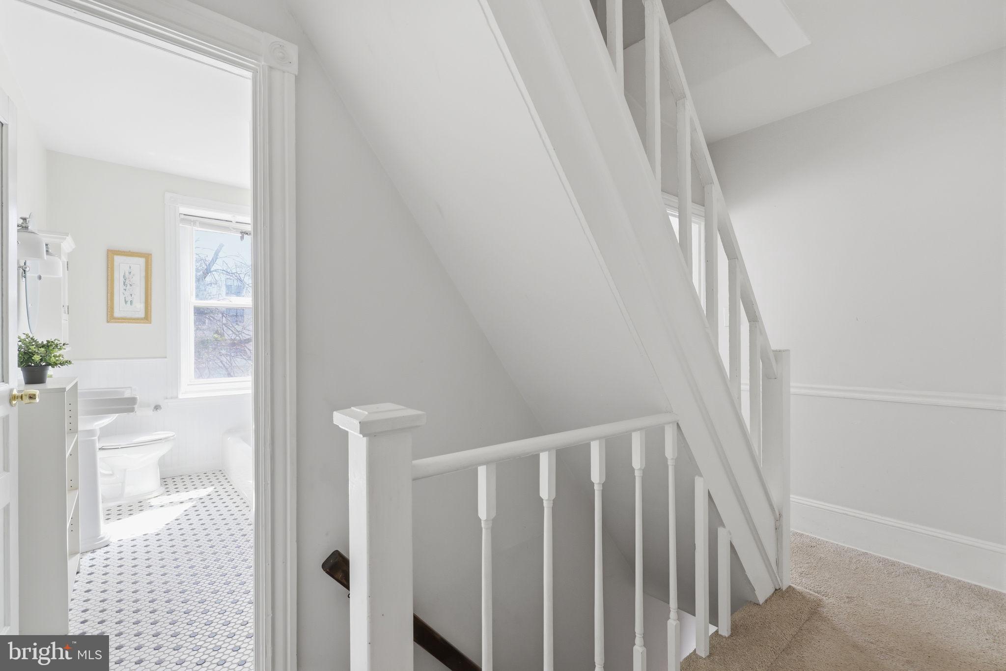 JENKINTOWN - Residential