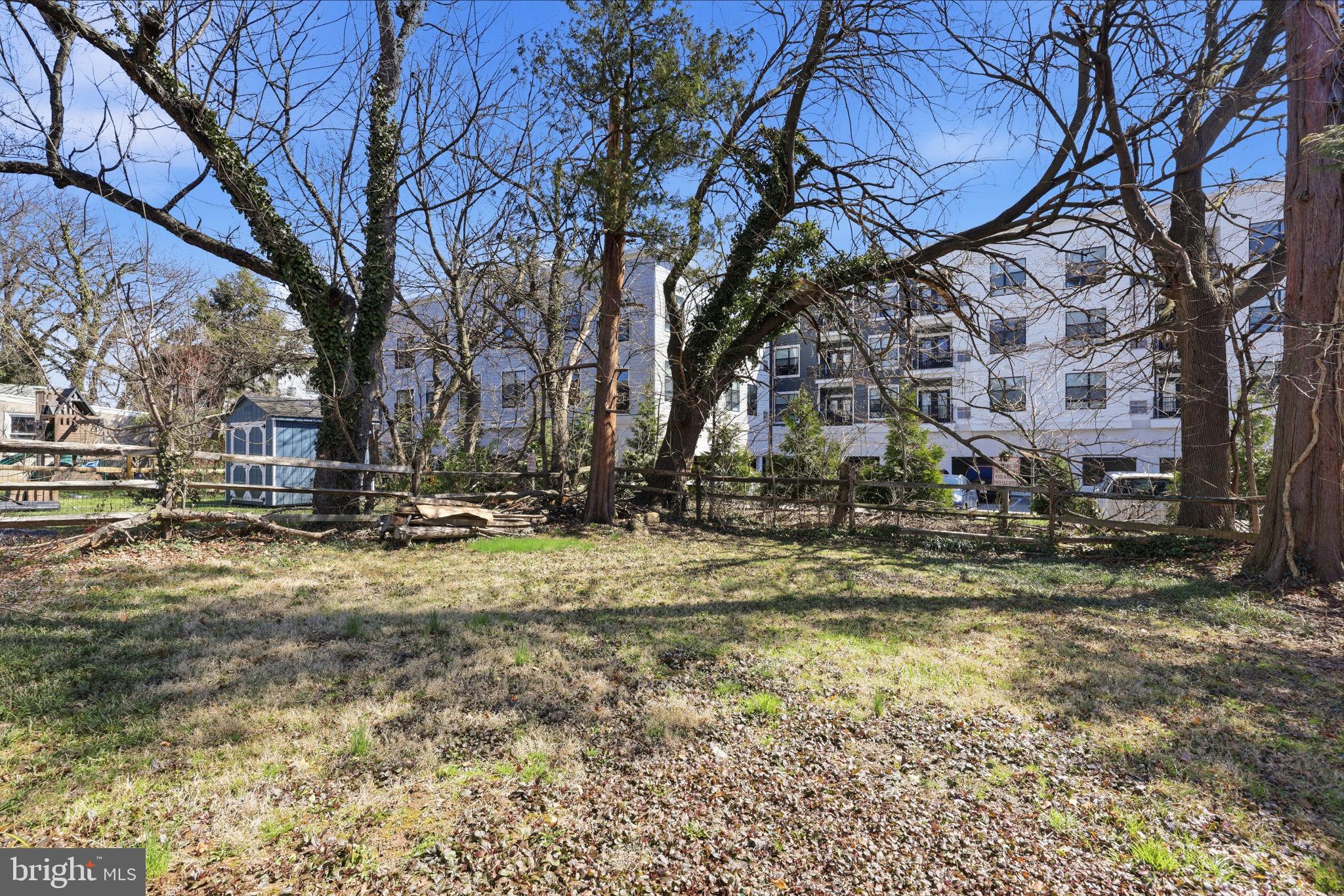 JENKINTOWN - Residential