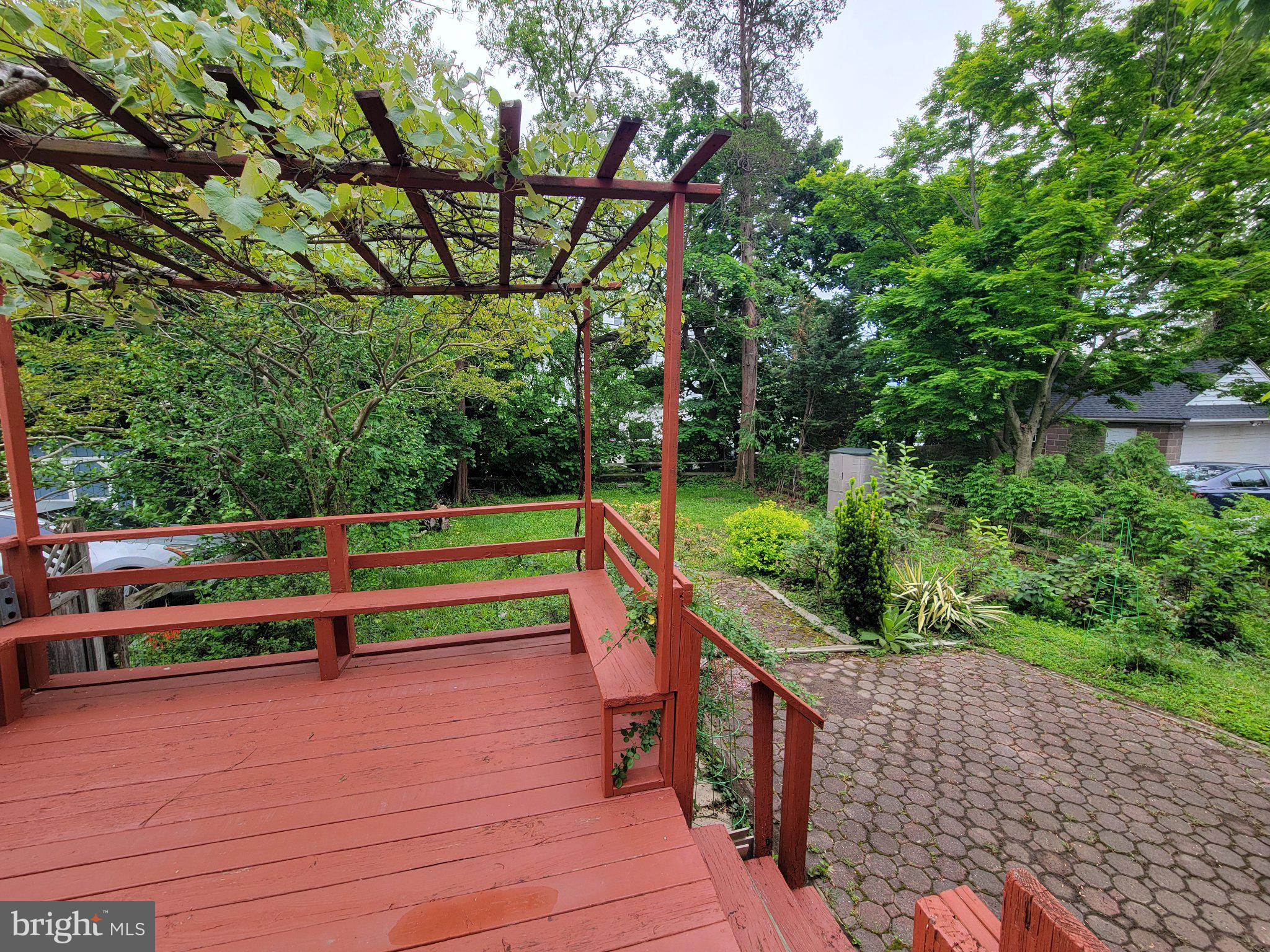 JENKINTOWN - Residential