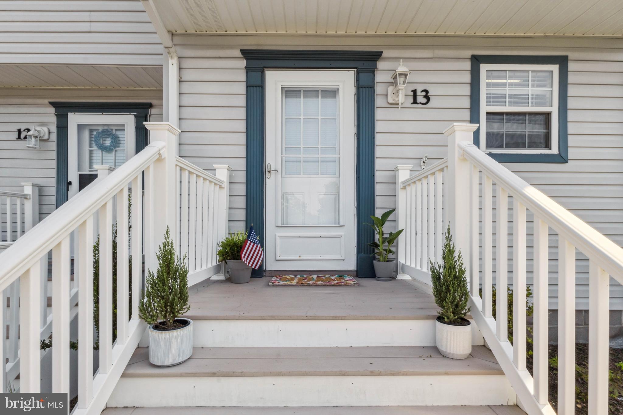 33697 BRIAR COURT S BB13