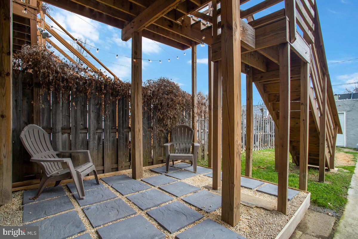 HAMPDEN HISTORIC DISTRICT - Residential